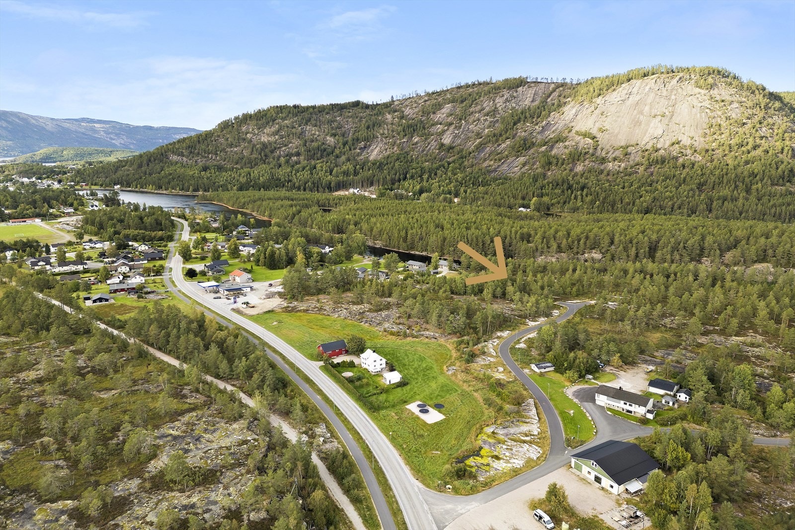 Reguleringsplan "Treungen sør" - kommunen selger 6 tomter til boligbebyggelse øst for boligen Galleribilde