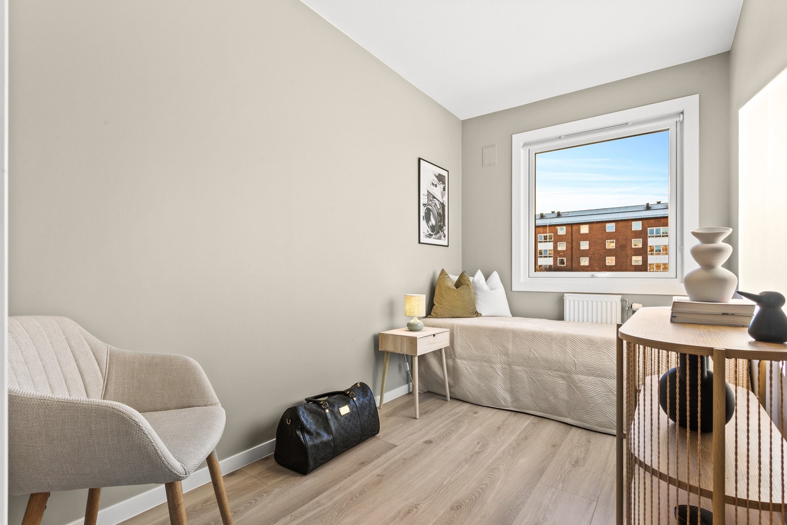 Leiligheten har god lagringsplass i loft- og kjellerbod. Galleribilde