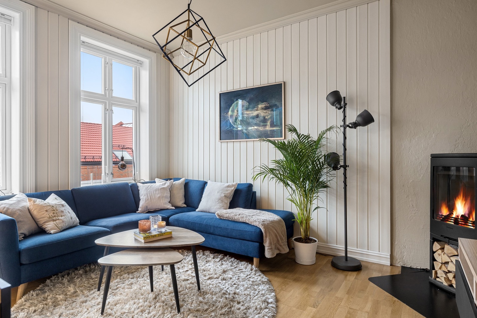 Leiligheten har en gjennomgående planløsning der arealet er godt utnyttet. Galleribilde