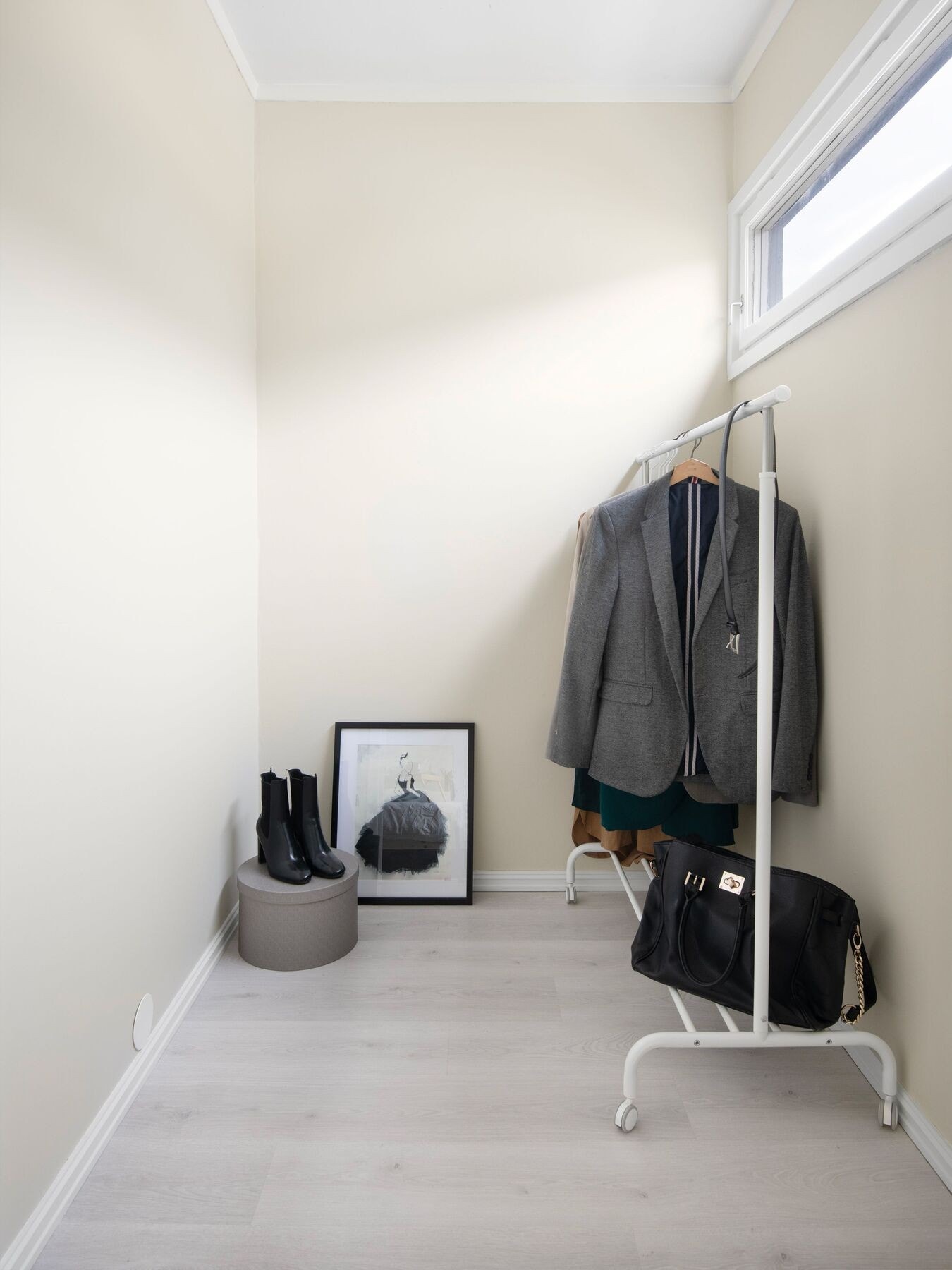 I tilknytning til soverommet finner man et walk-in closet. Galleribilde