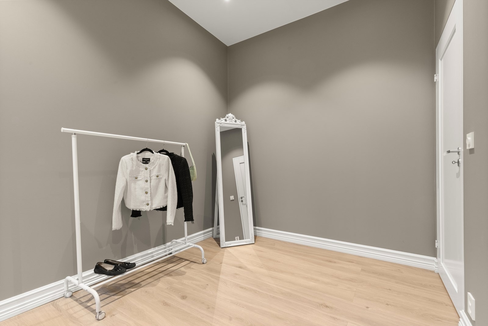 Master bedroom, her kan man sette opp en stor garderobe. Galleribilde