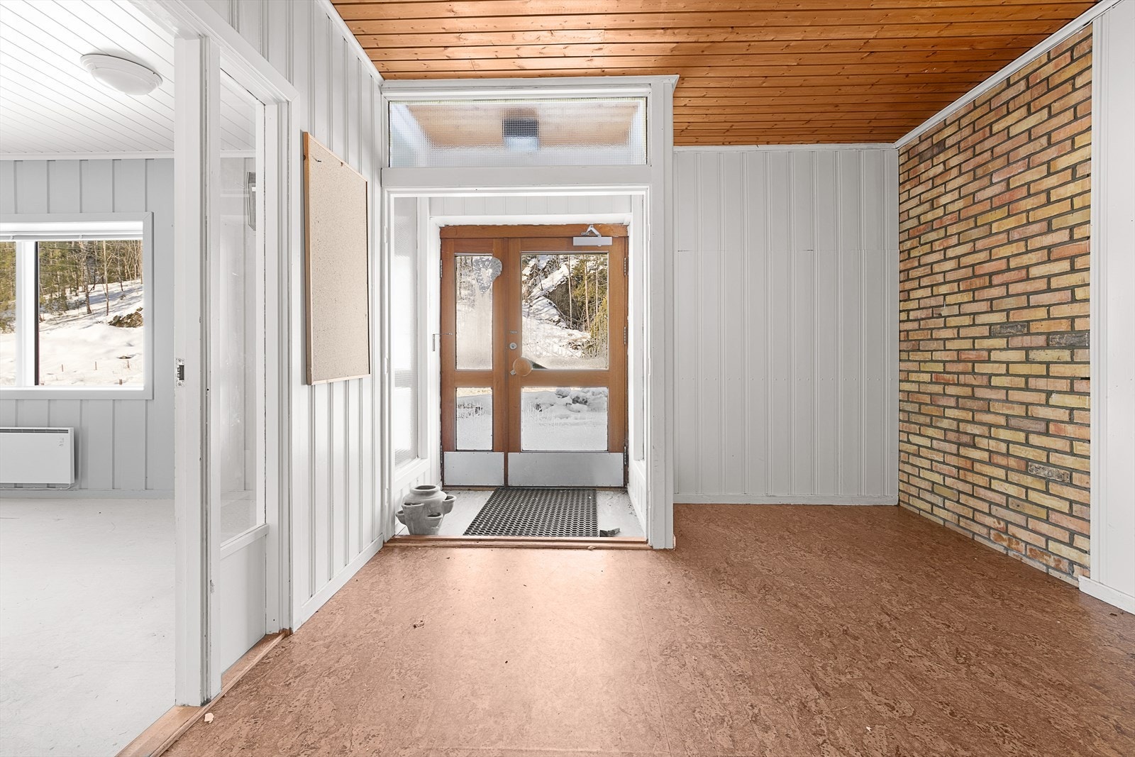 Inngangsparti i 1.etasje på bakkeplan Galleribilde