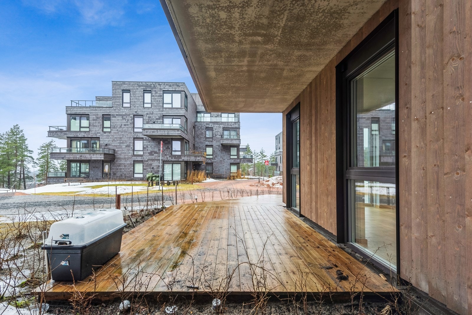 En lunere del av terrassen Galleribilde