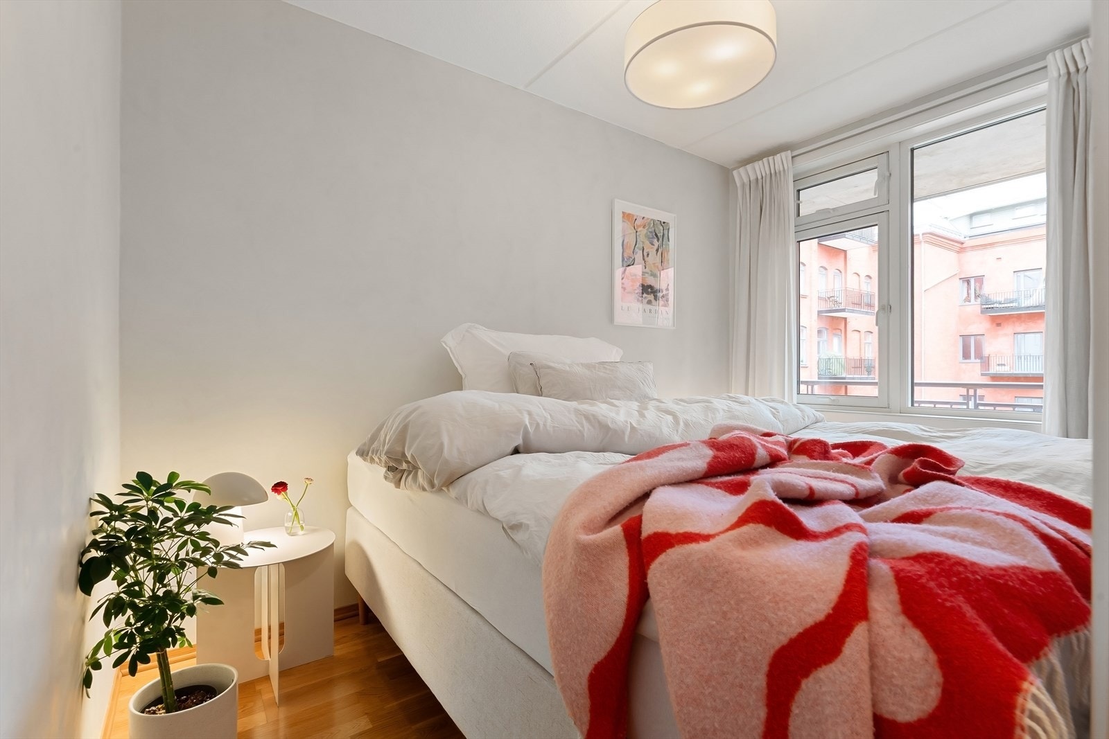 Soverommet vender mot bakgården Galleribilde