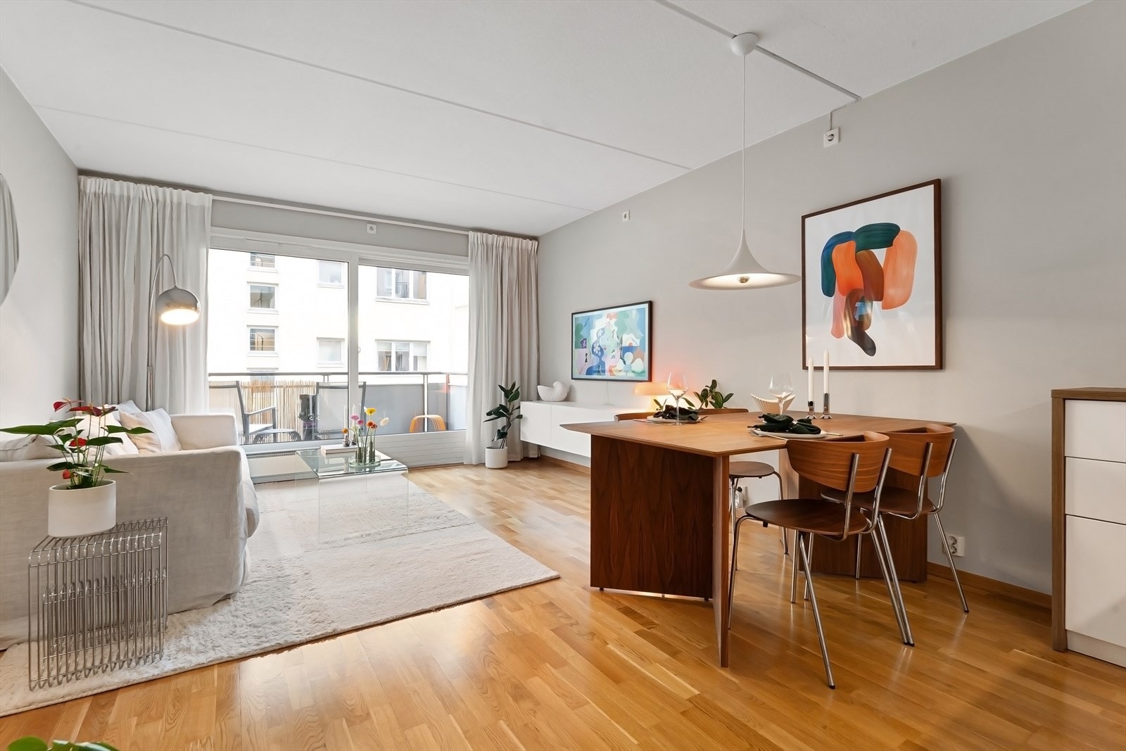 Velkommen til Frederik Glads gate 1 presentert av Bjørn Johan Grini ved Nordvik Eiendomsmegling Galleribilde