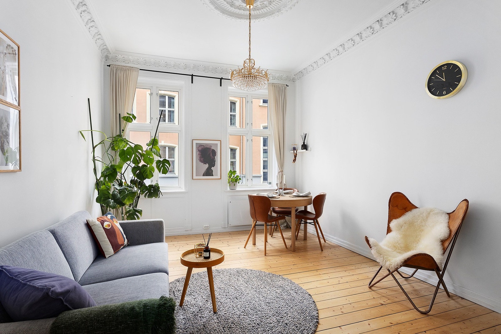 Velkommen til denne lekre 3-roms leiligheten i Sexes gate 12! Galleribilde