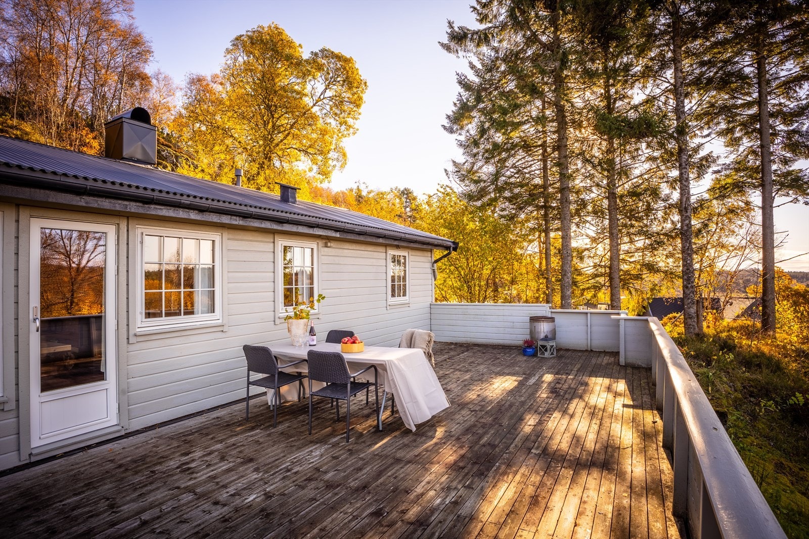 Terrassen går over 48 m2 Galleribilde