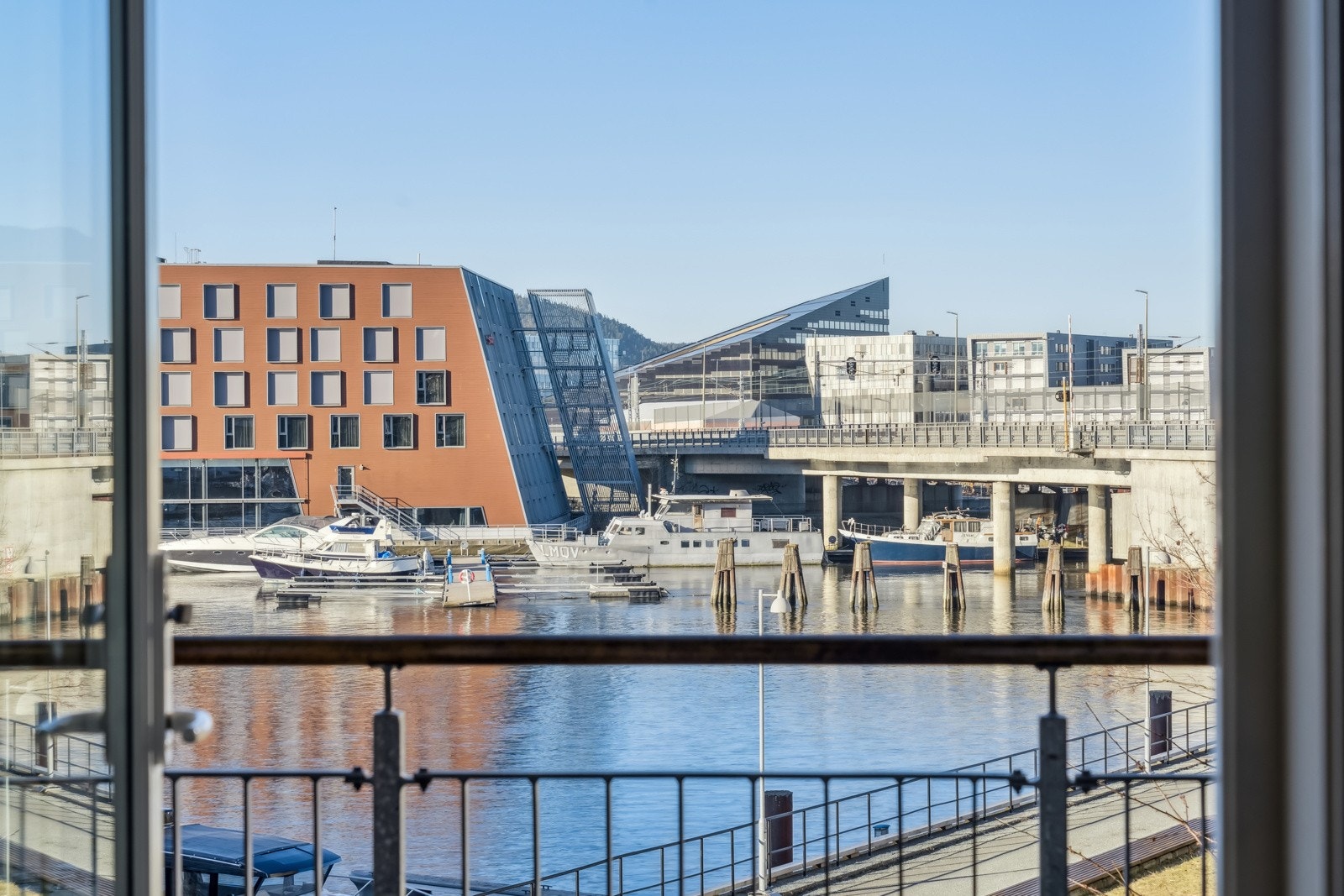 Her har du en fantastisk beliggenhet med flott utsikt over Nidelva. Galleribilde