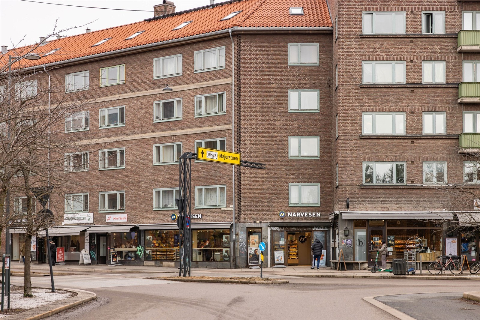 330A2340-Enhanced-NR.jpg Galleribilde