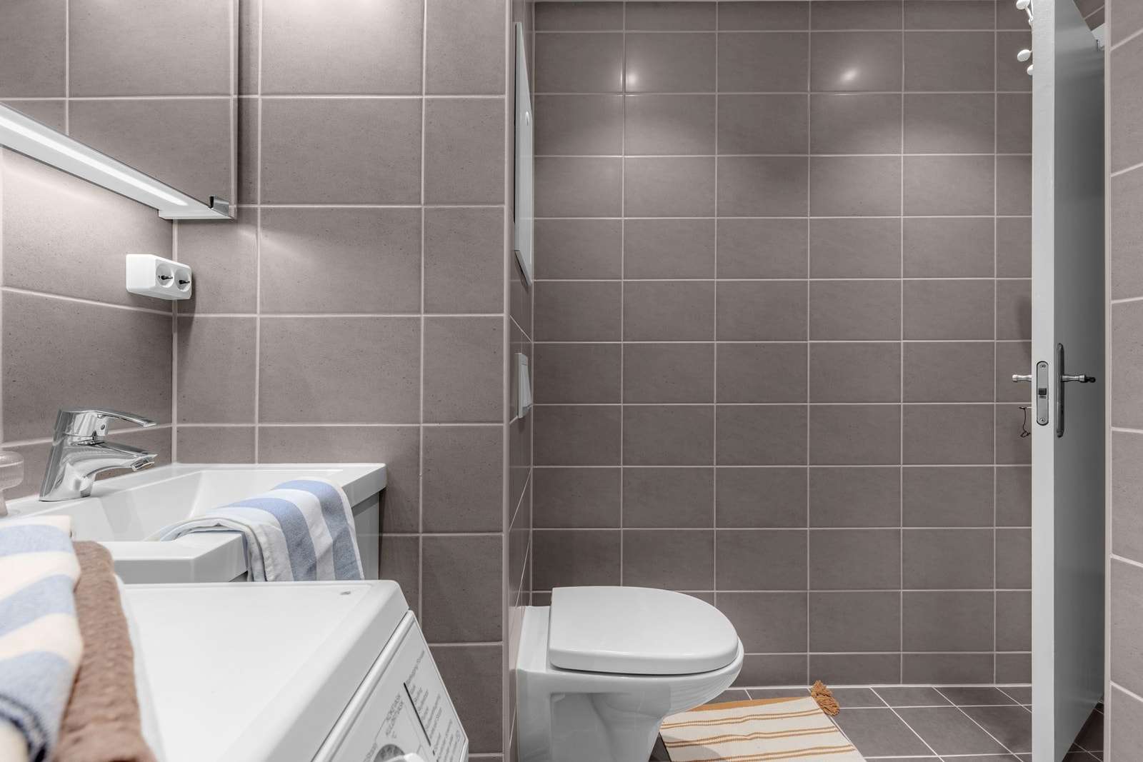 Badet ble pusset opp i regi av borettslaget. Det foreligger FDV-dokumentasjon. Galleribilde