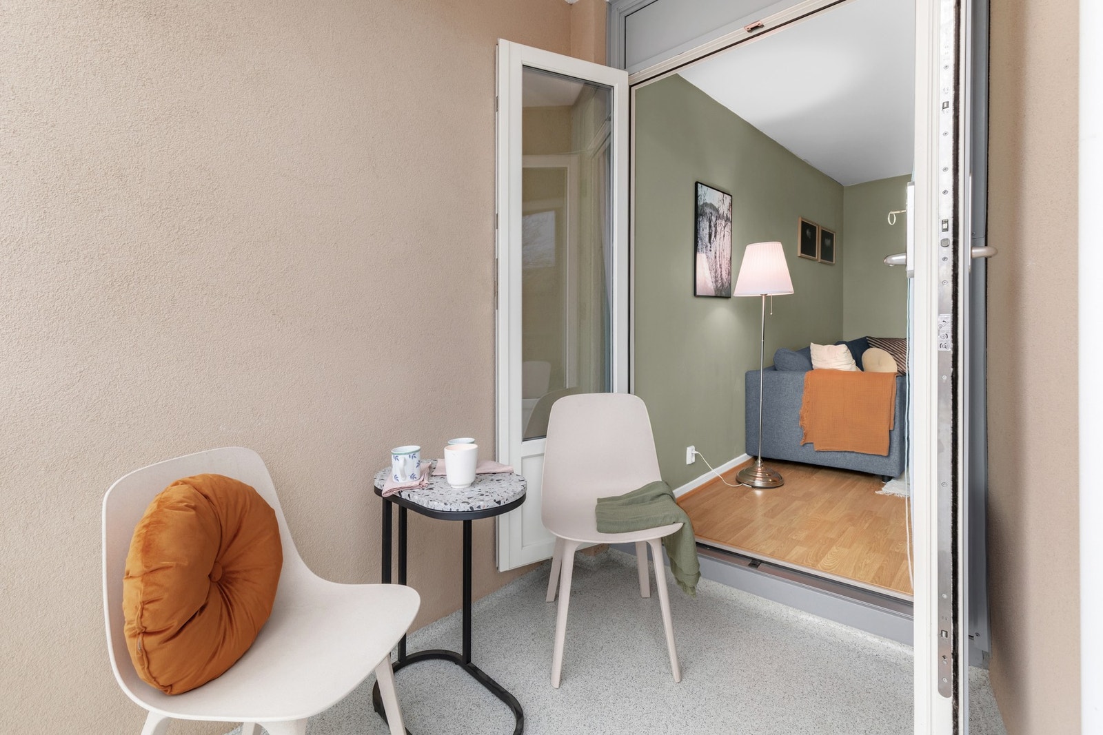 Her kan man nyte en hyggelig frokost i frisk luft. Galleribilde