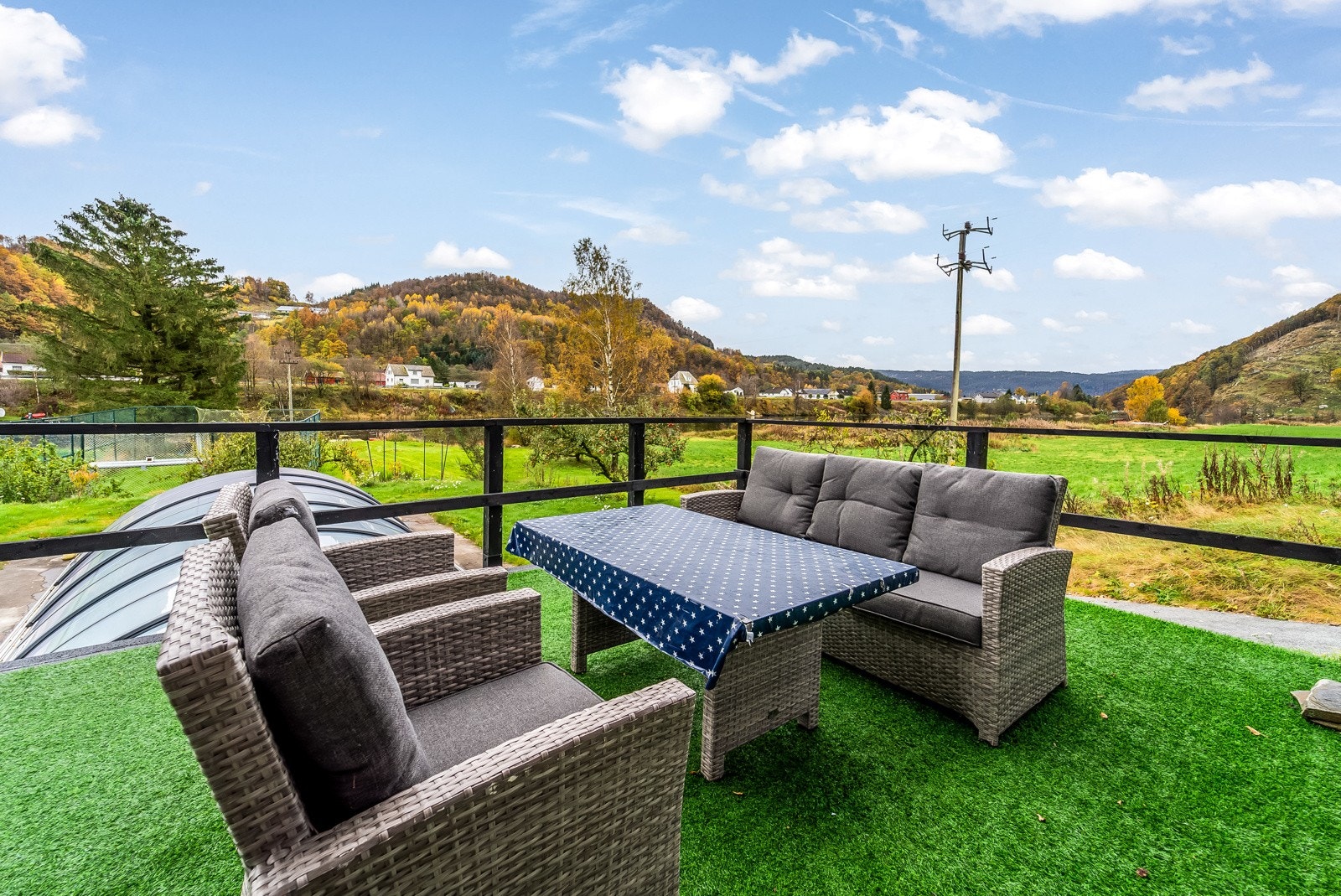 Terrasse med gode solforhold! Galleribilde