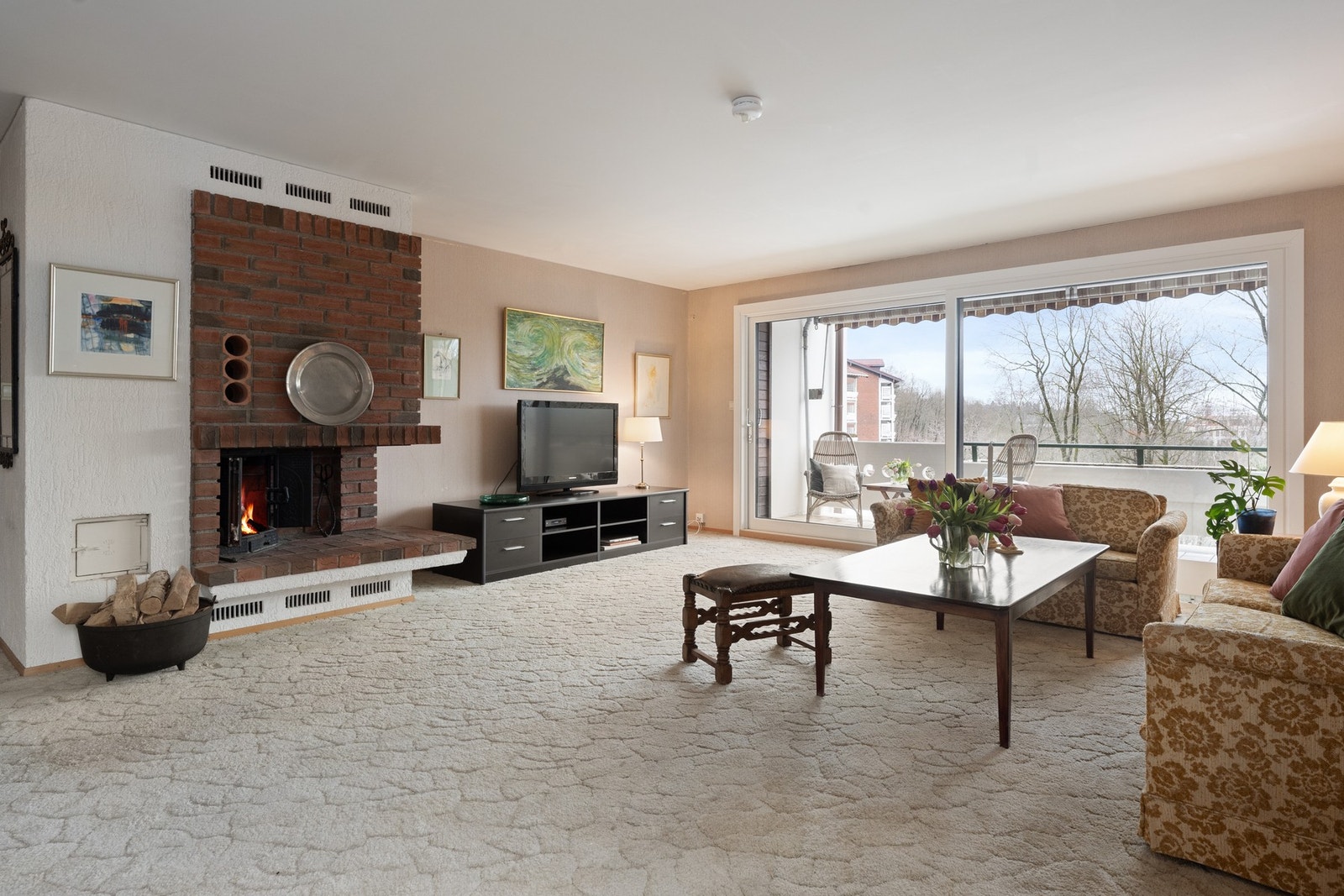 Åpen peis i stuen Galleribilde