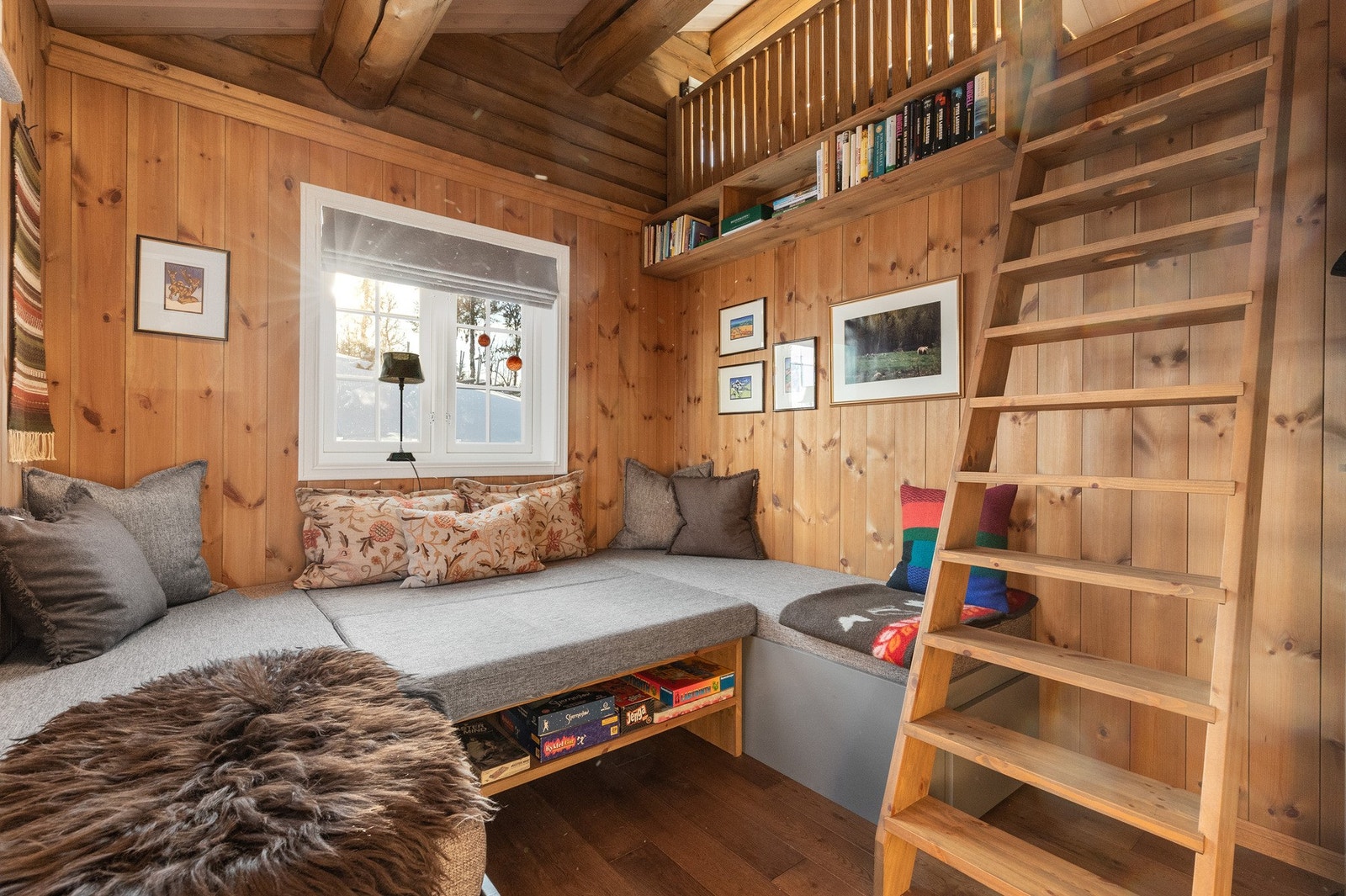 Ekstra tv-stue/medierom, et perfekt sted for avslapning. Galleribilde