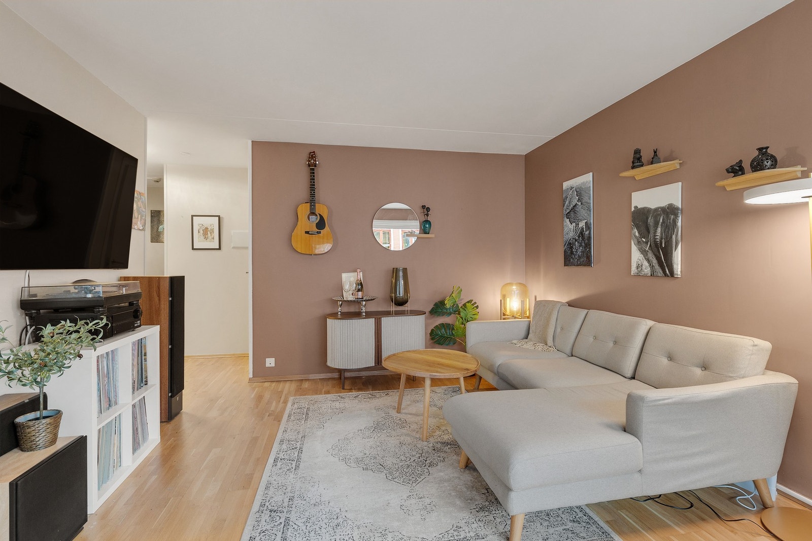 3-stavs eikeparkett i alle rom. Galleribilde