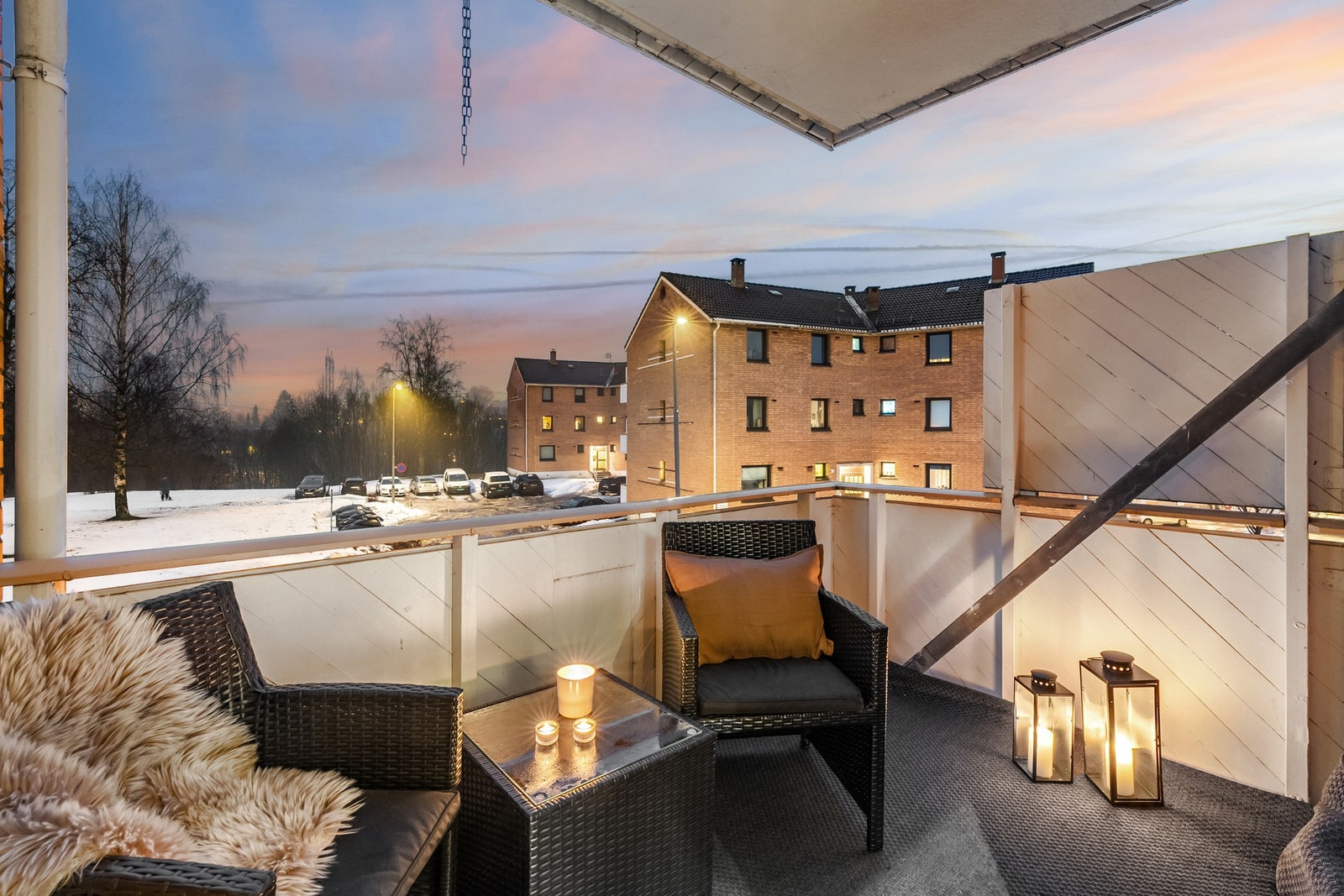 Godt med plass til utemøbler og grill Galleribilde
