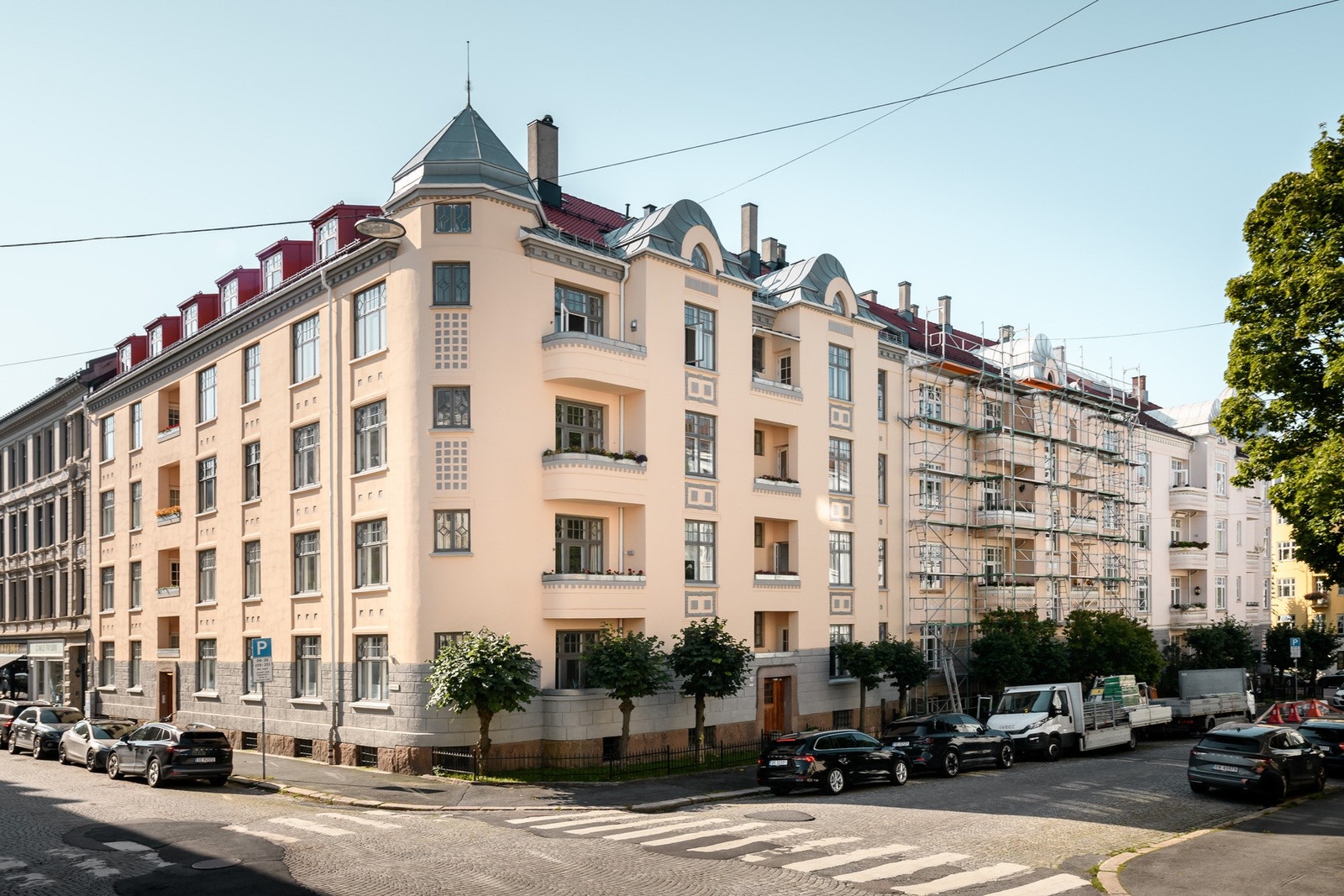 Gimleveien 24 B ligger i veletablerte og attraktive omgivelser på Frogner, med nærhet til alt av forretninger og gode spisesteder. Galleribilde