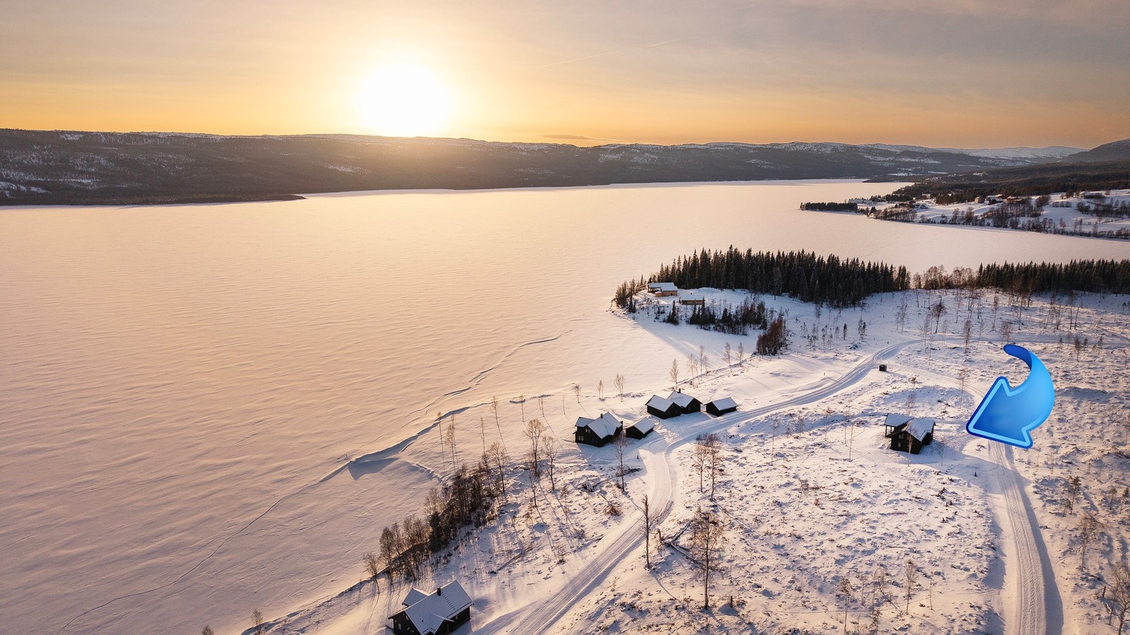 Med helårs turområder rett utenfor hyttedøra, kan du utforske alt fra stille skogsstier, til fiske og fine skiturer Galleribilde