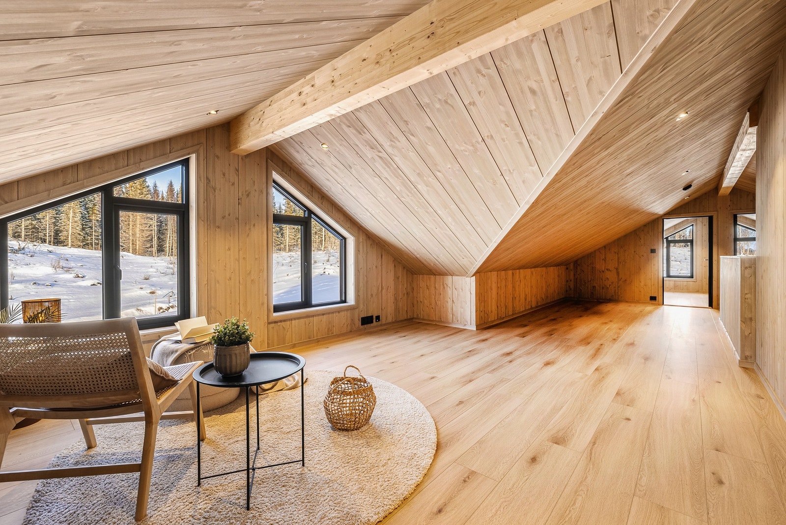 Loftstuen innbyr til både hygge og avslapning Galleribilde