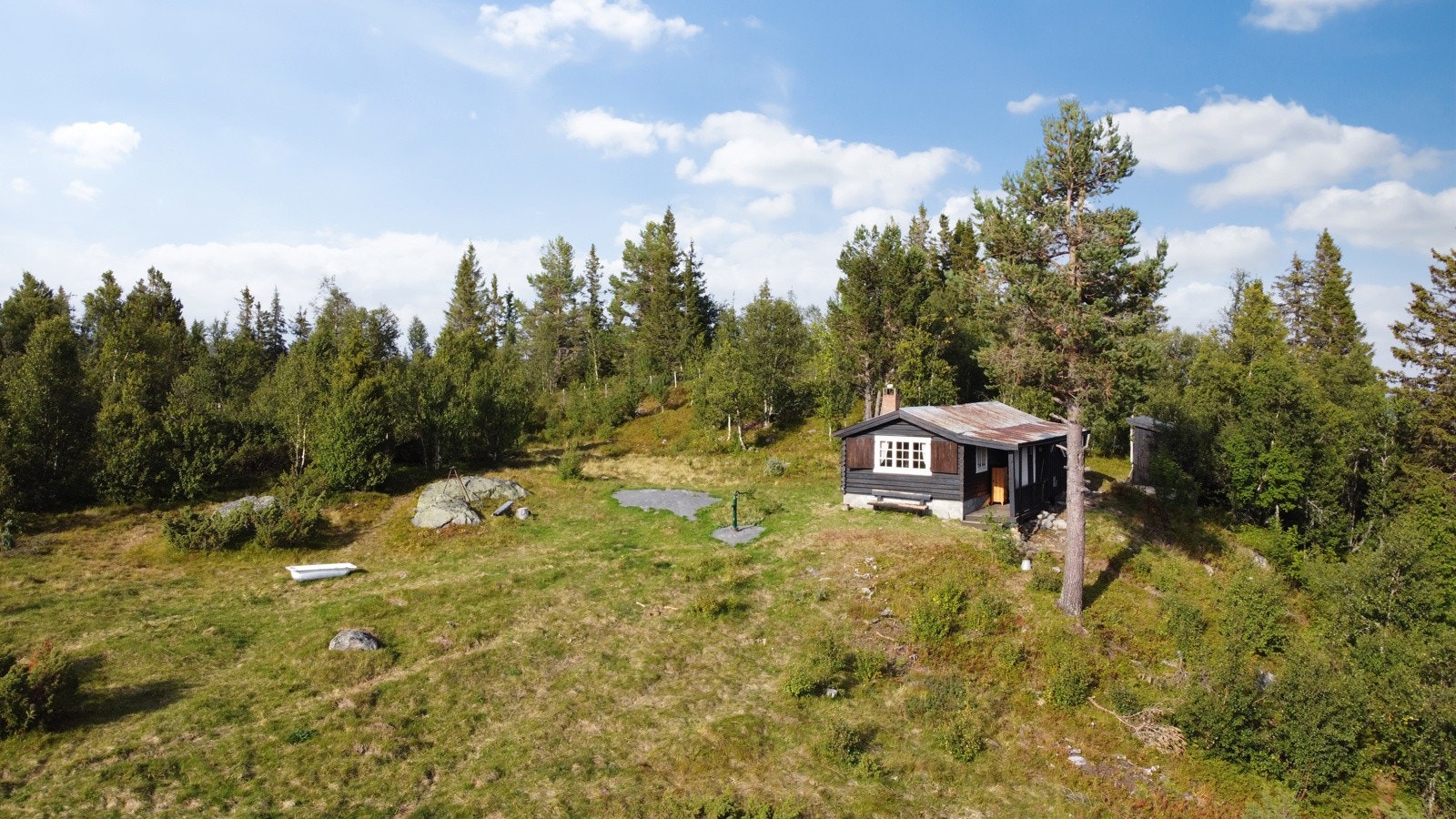 God boltreplass rundt hytta Galleribilde
