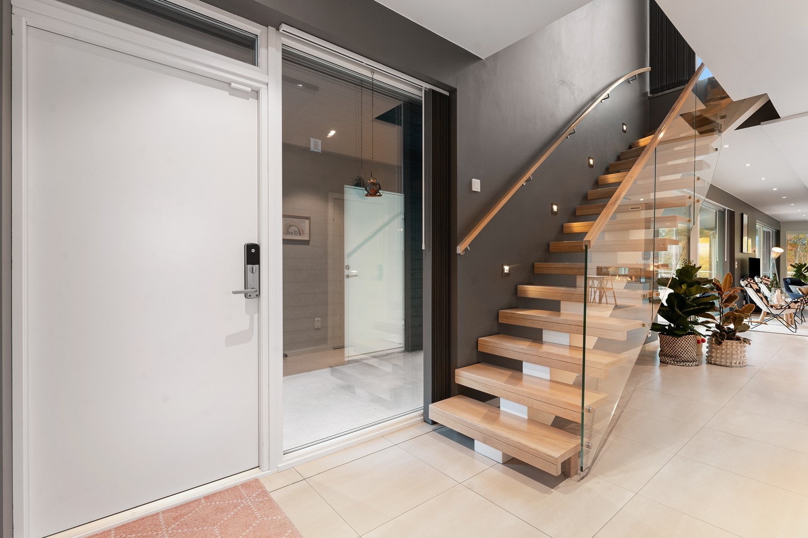 Inngang hall. Galleribilde