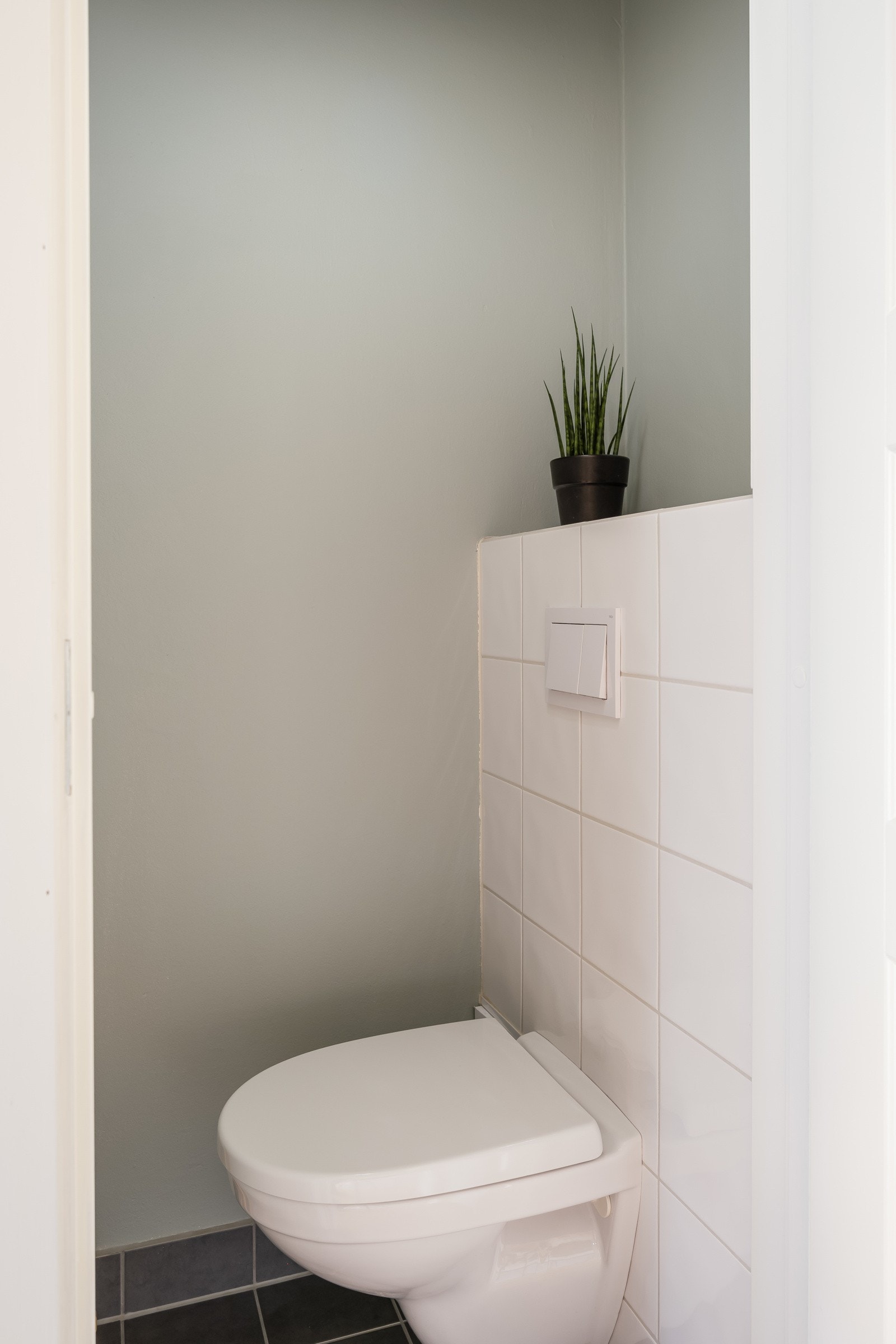 Toalettet ligger rett ved badet. Også her har takstmann gitt TG1. Galleribilde