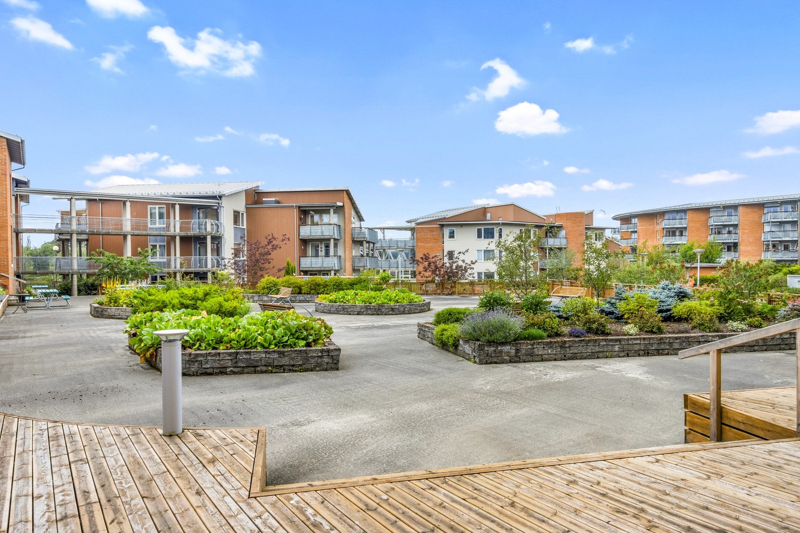 Uteområde. Galleribilde