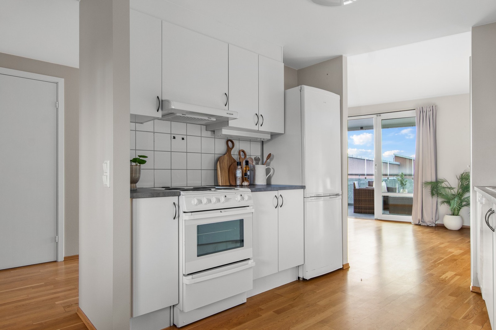 Kjøkken er skjermet fra stuen. Galleribilde