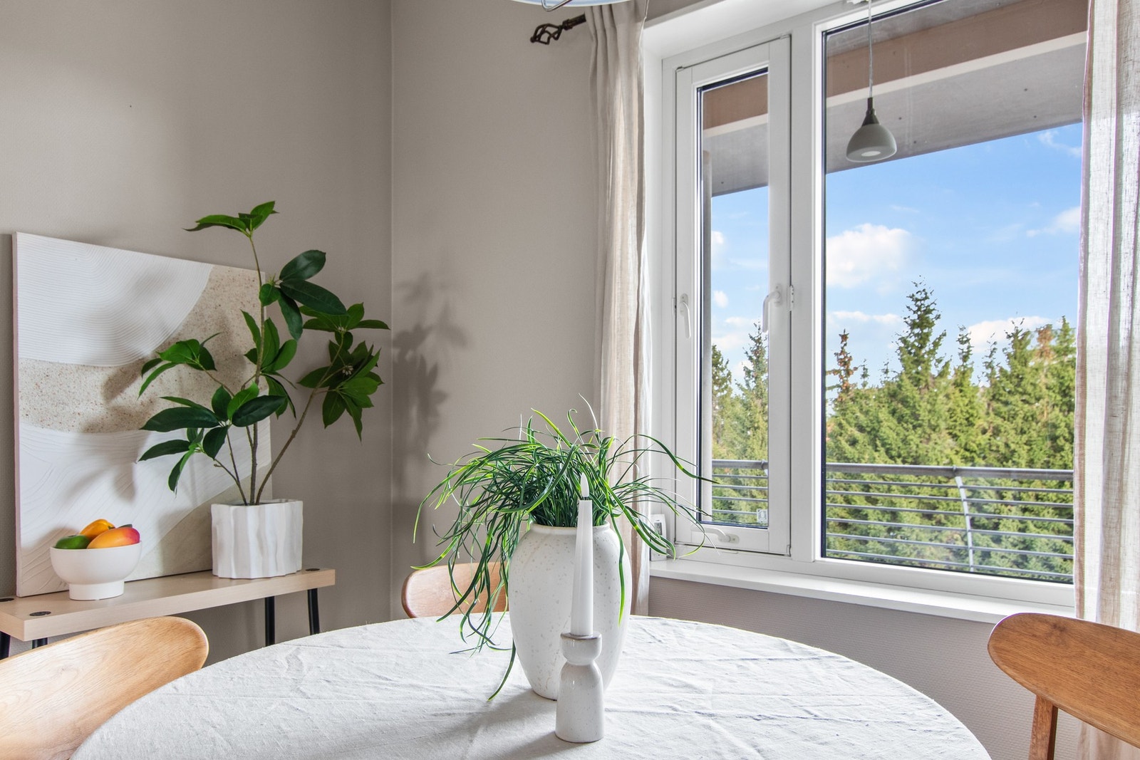 Spisestue. Galleribilde