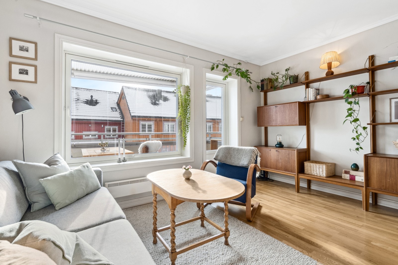 Leiligheten har gjennomgående samme parkett. Galleribilde