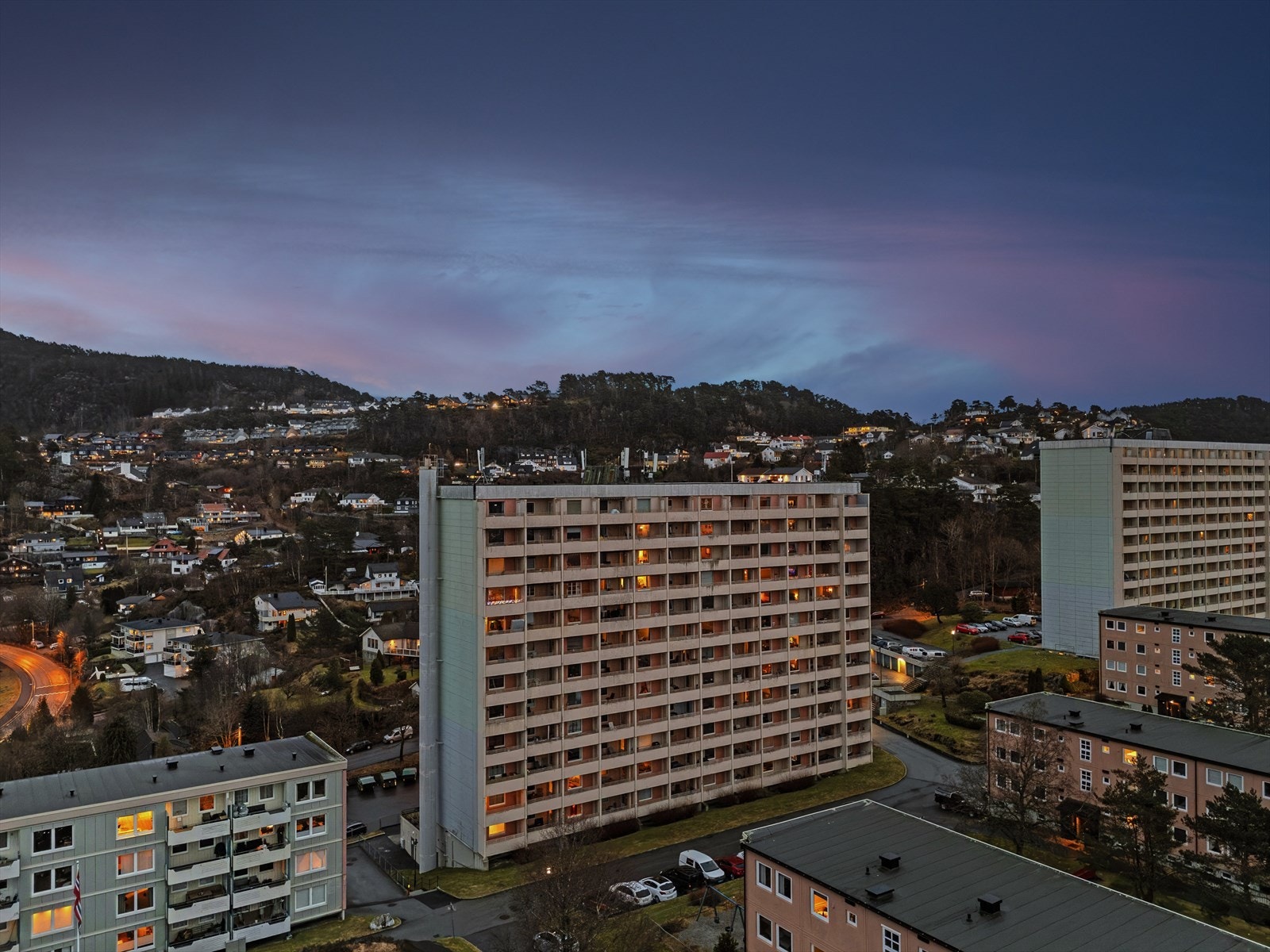 - Leiligheten ligger i et veldrevet borettslag med fornuftig økonomi - Galleribilde