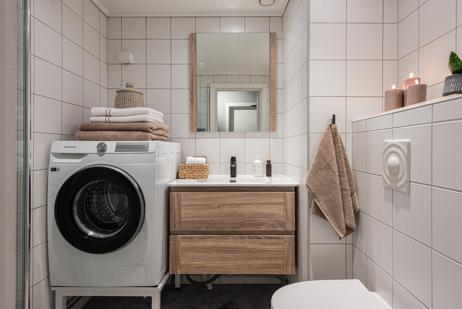 Flislagt bad med gulvvarme. Galleribilde