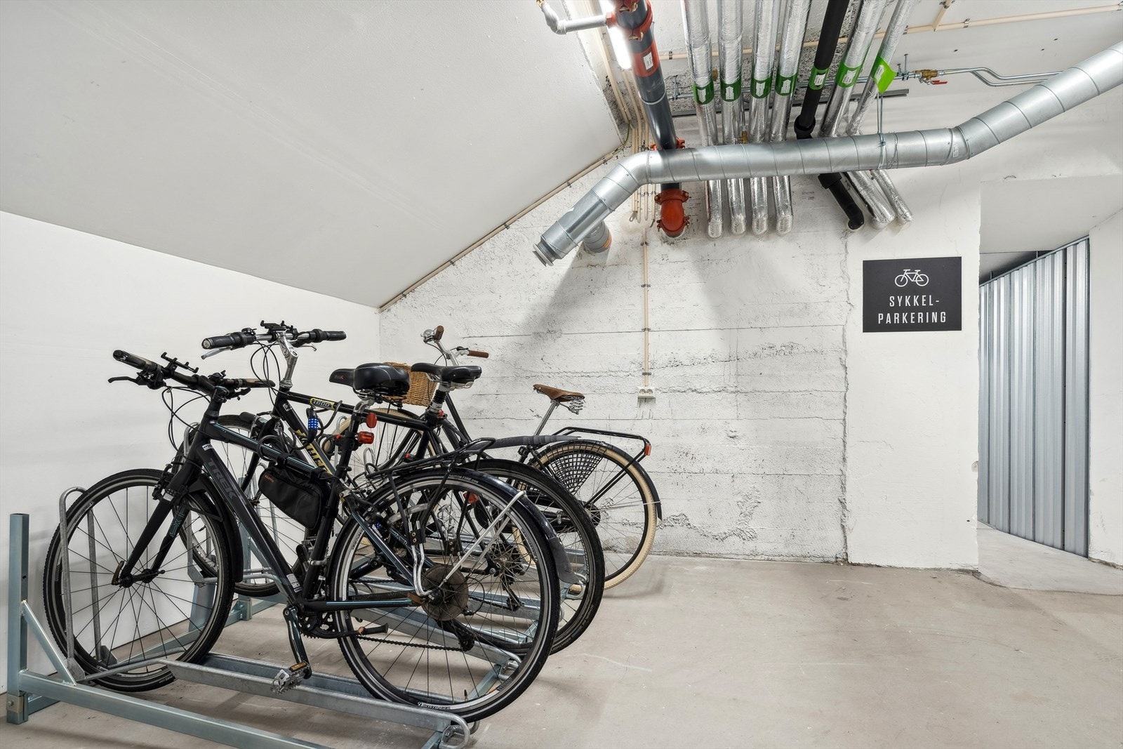 Sykkelparkering. Galleribilde