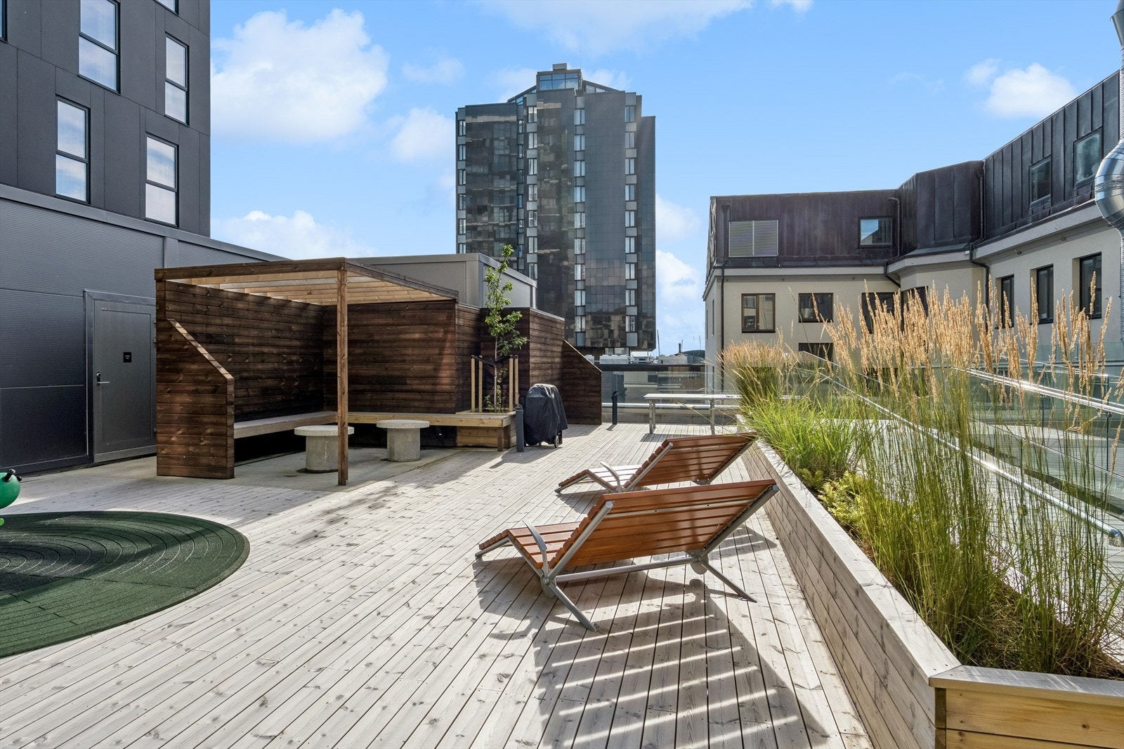 Felles lun terrasse. Galleribilde