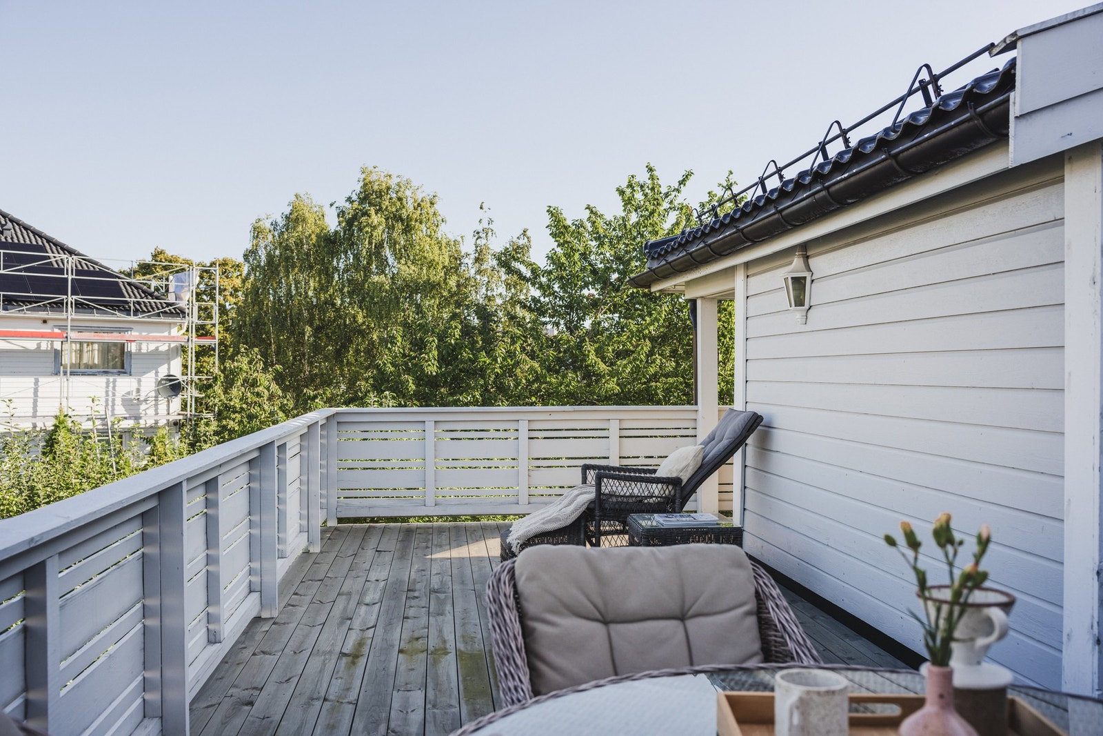 Her får du kveldsolen og kan nyte sommerkvelden. Galleribilde