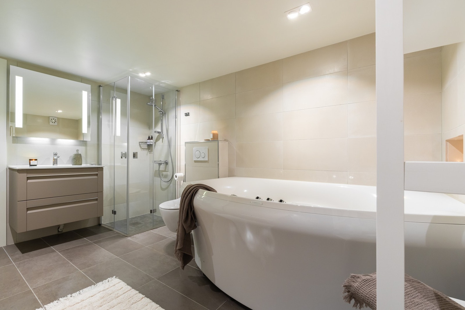 Badet er tilknyttet to boder. Galleribilde