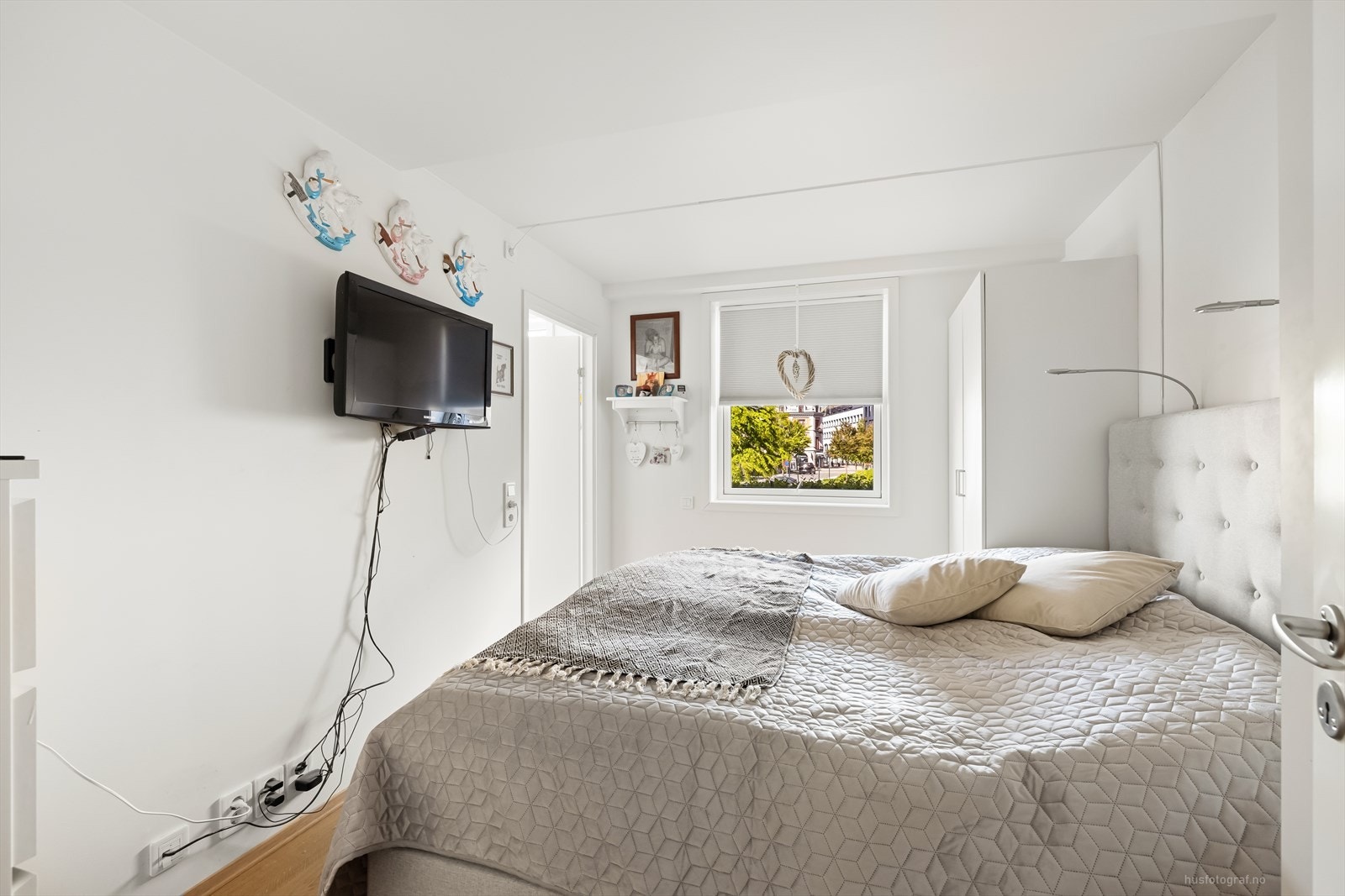 Direkte adkomst til bad fra soverommet Galleribilde