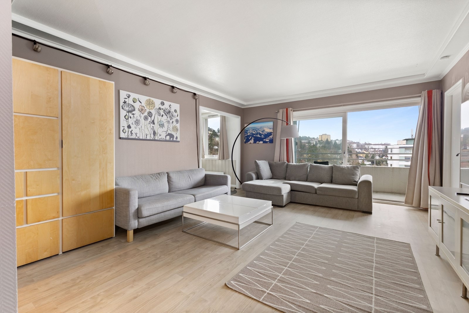 Nordvik Østensjø v/Don Tuan Tran har gleden av å presentere Låveveien 48 Galleribilde