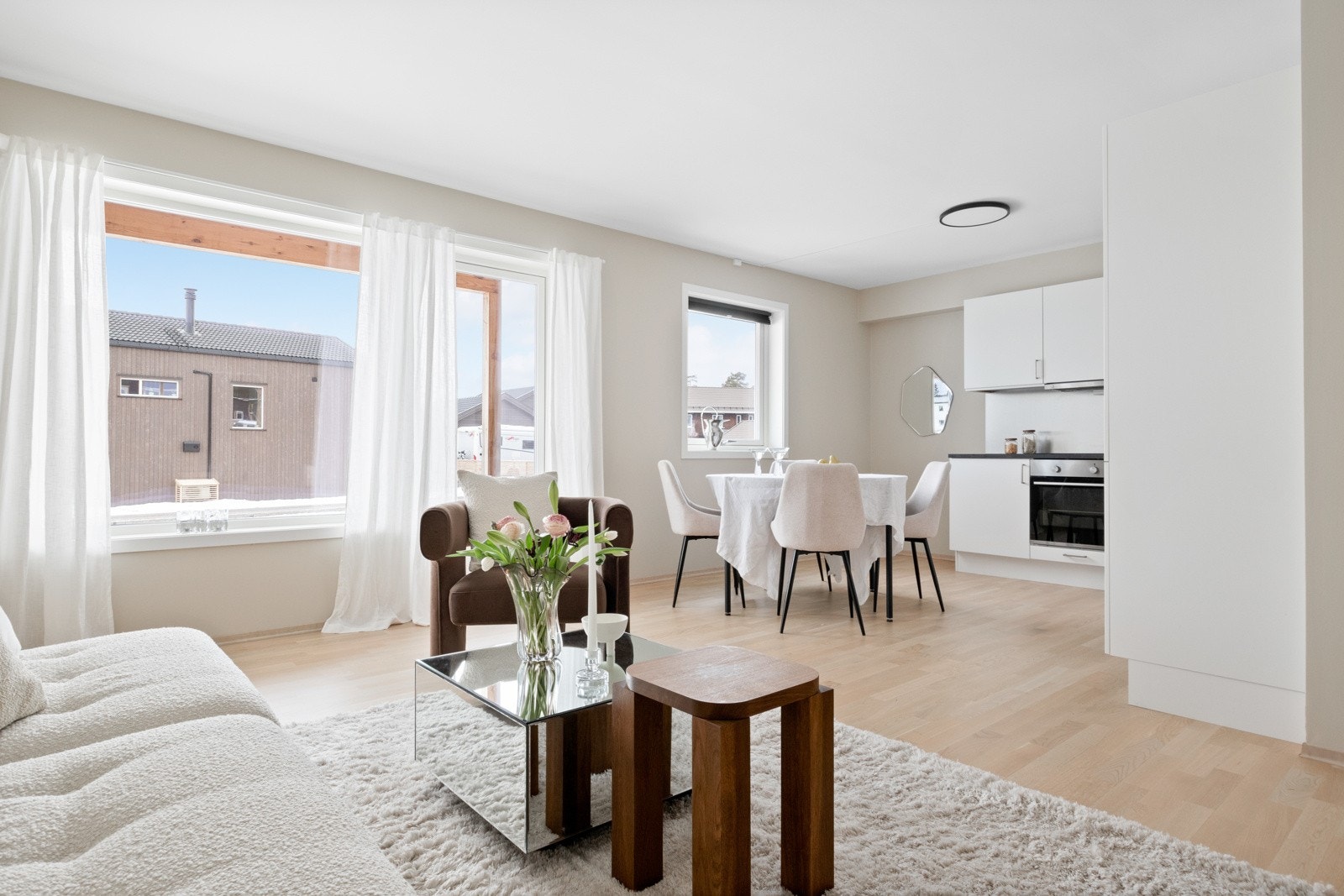 EIE Tønsberg v/Hanna Sundby presenterer Sigurd Jarls vei 47B! Galleribilde