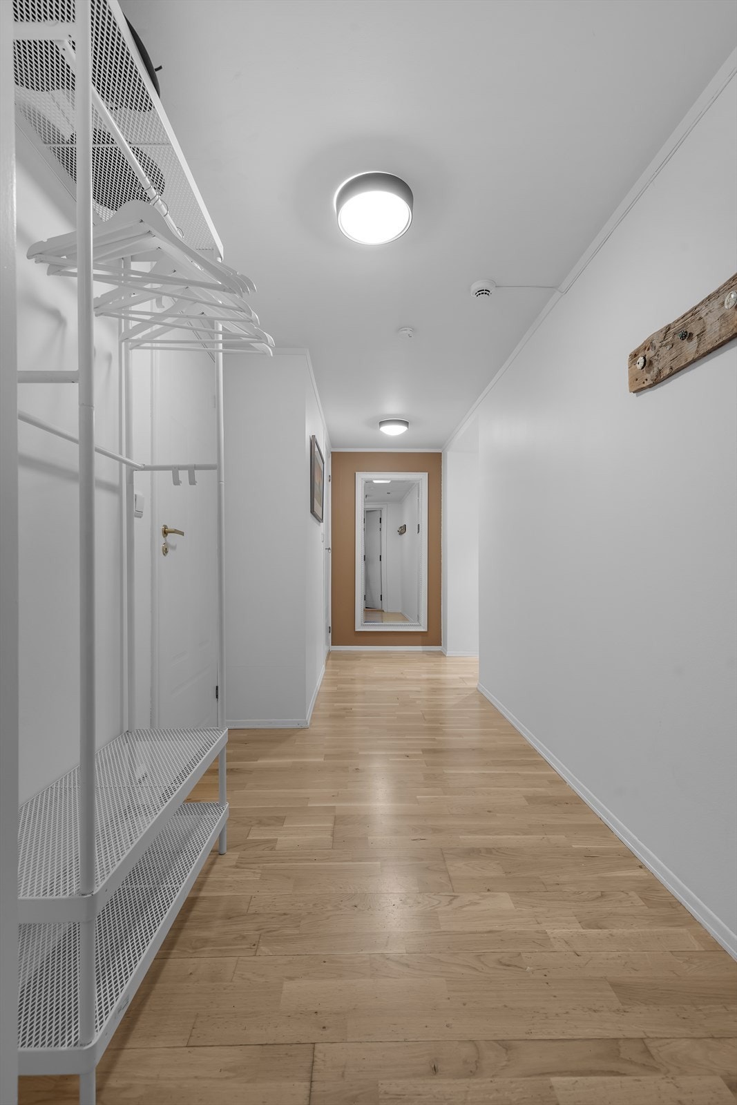 Entre / gang. Galleribilde