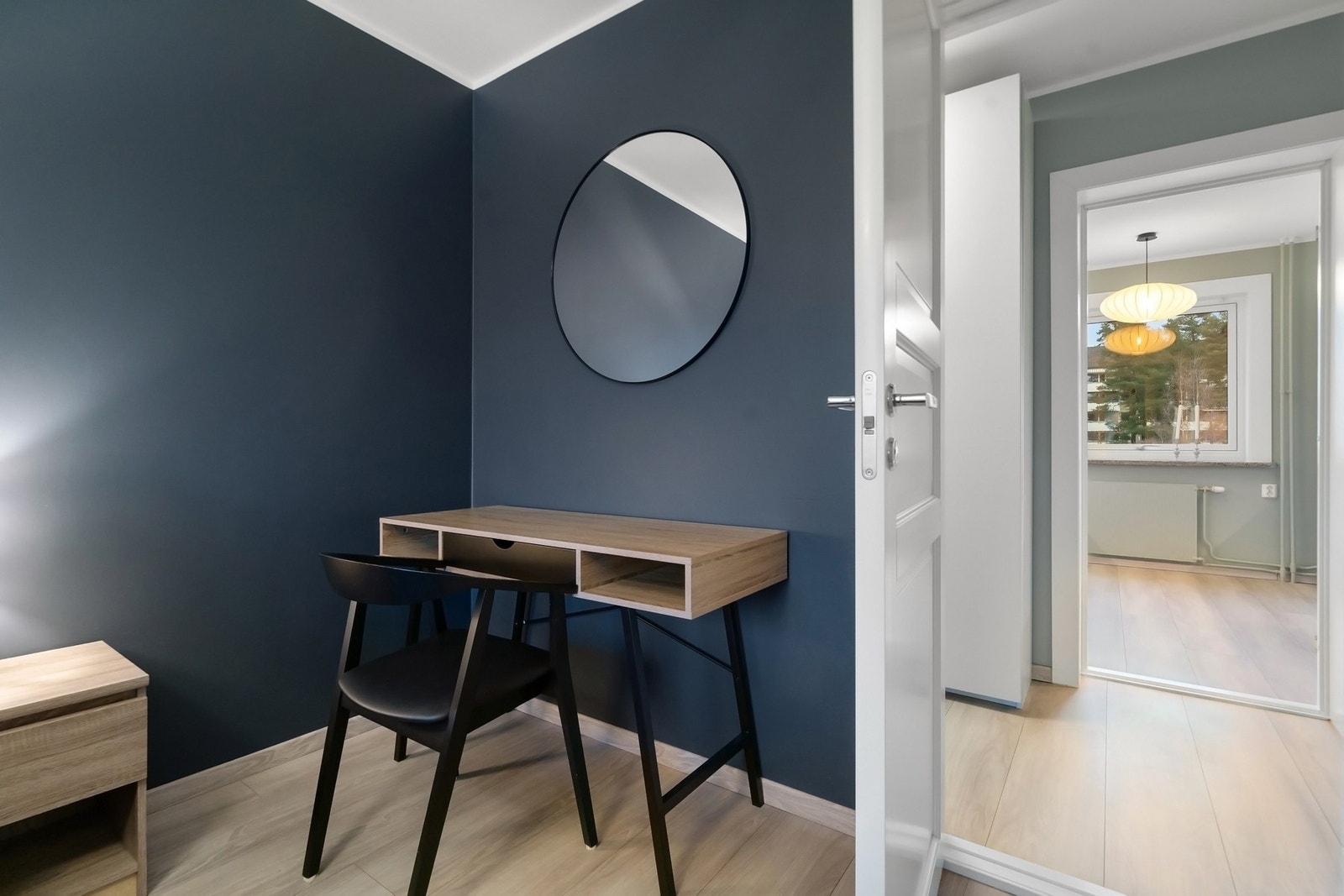 I hjørnet av rommet passer det fint å innrede med en kontorpult. Galleribilde