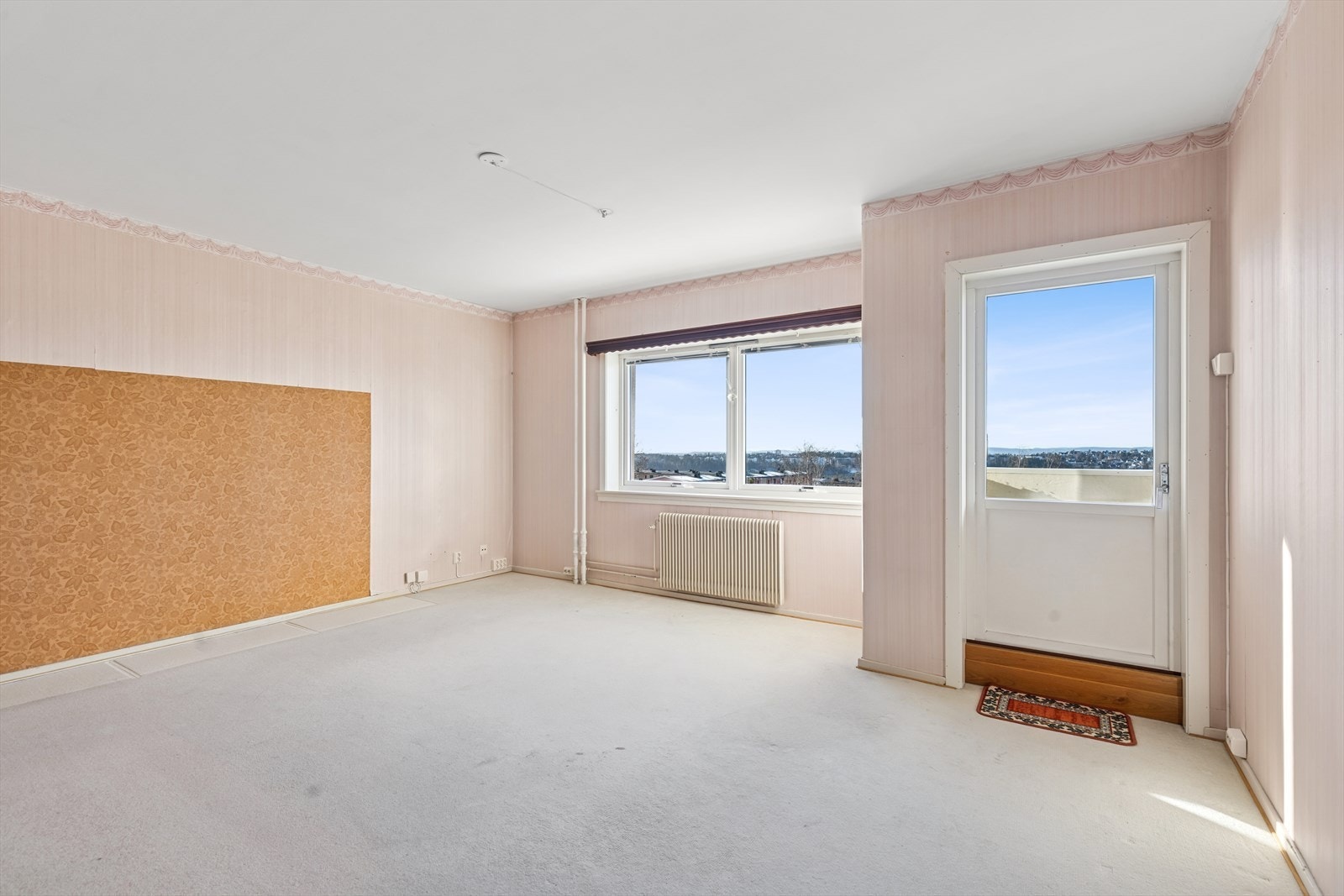 Leiligheten har renoveringsbehov for og nå dagens standard. "Blankt lerret", her kan man sette sitt eget preg! Galleribilde