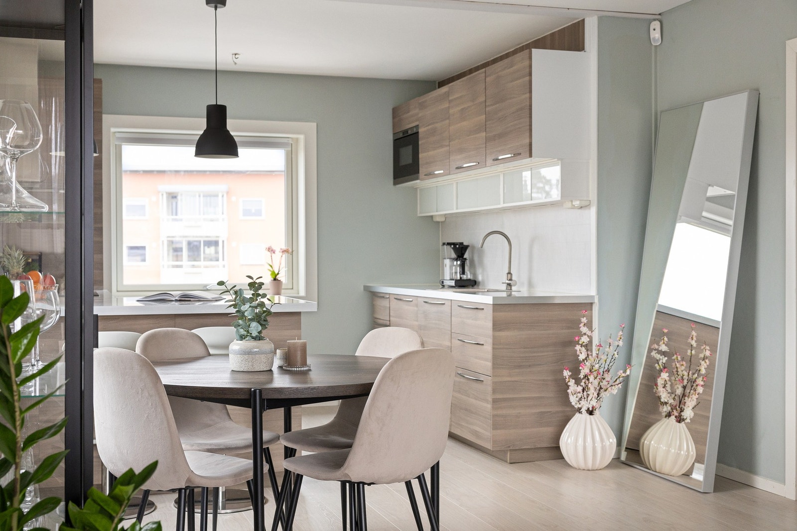 Slitesterk laminat på gulv. Galleribilde