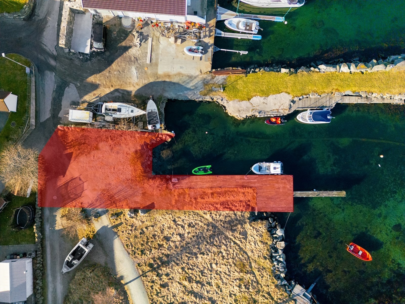 EiendomsMegler1 v/Marianne Salvesen presenterer sjøtomt på ca. 432 kvm Galleribilde