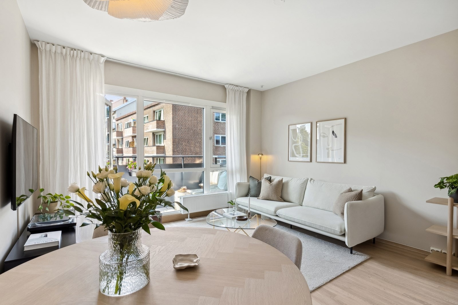 Romhøyden er målt til 2,65 meter i stuen. Galleribilde