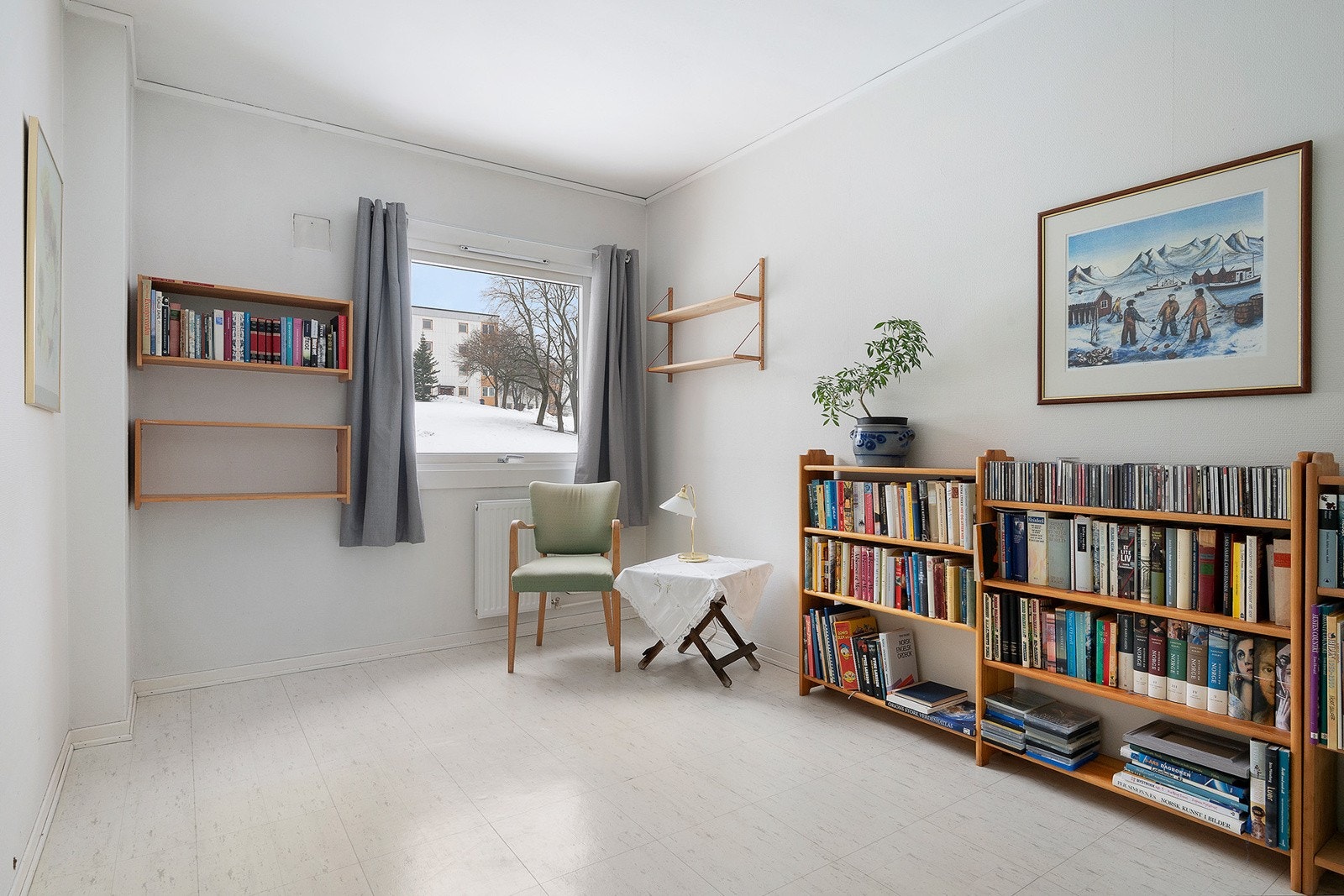 Hovedsoverommet er av god størrelse og har plass til dobbeltseng og nattbord. Galleribilde