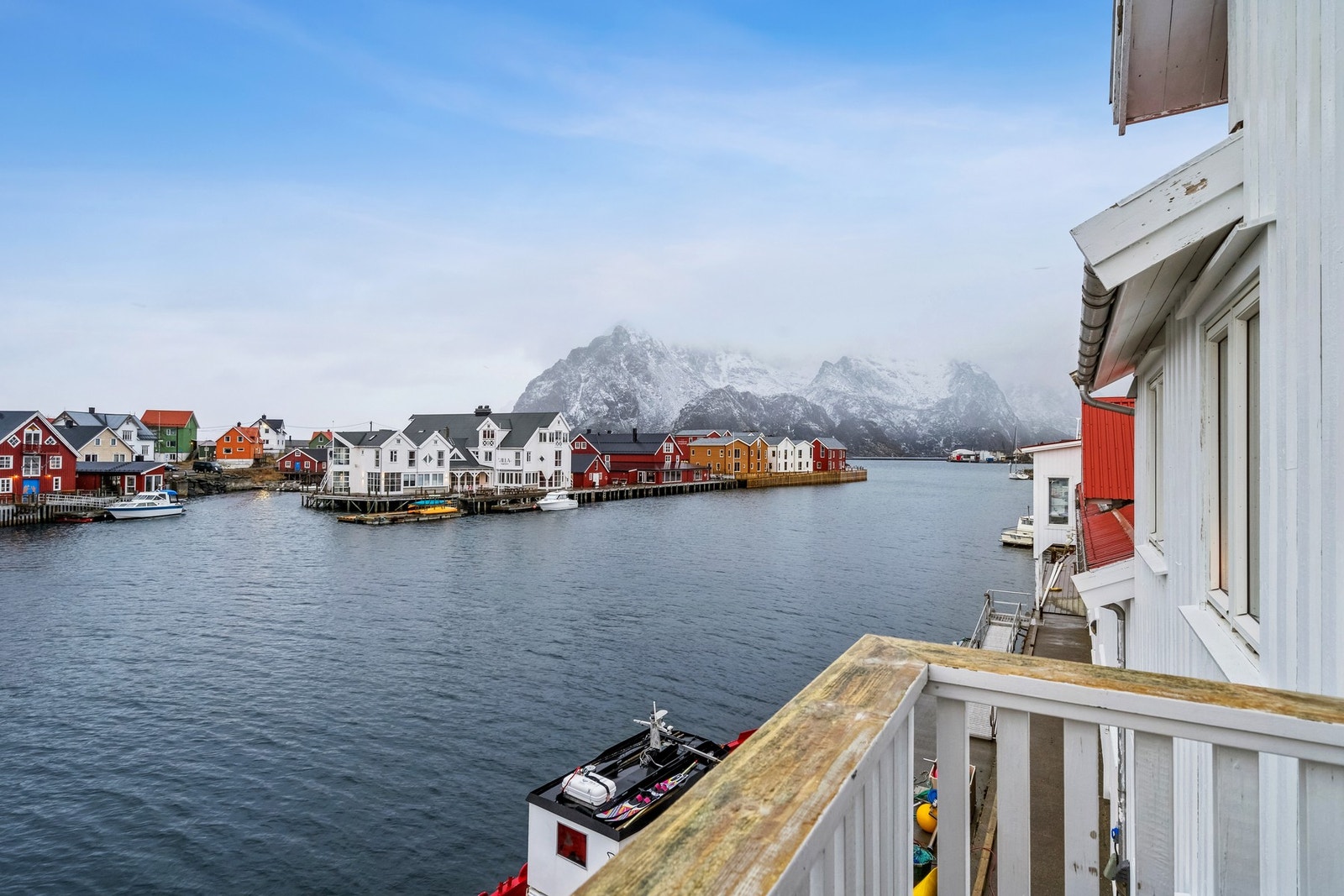 Velkommen til Hellandsgata 69 - Presentert av EiendomsMegler 1 Lofoten. Galleribilde