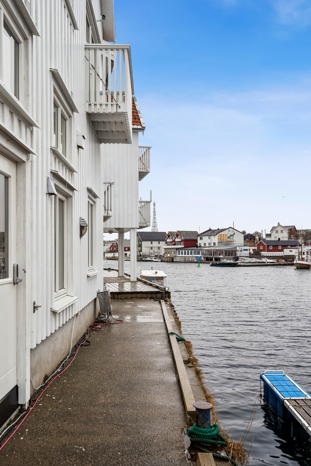 I tillegg tilhører det utvendig bod som befinner seg i sameiets underetasje. Galleribilde