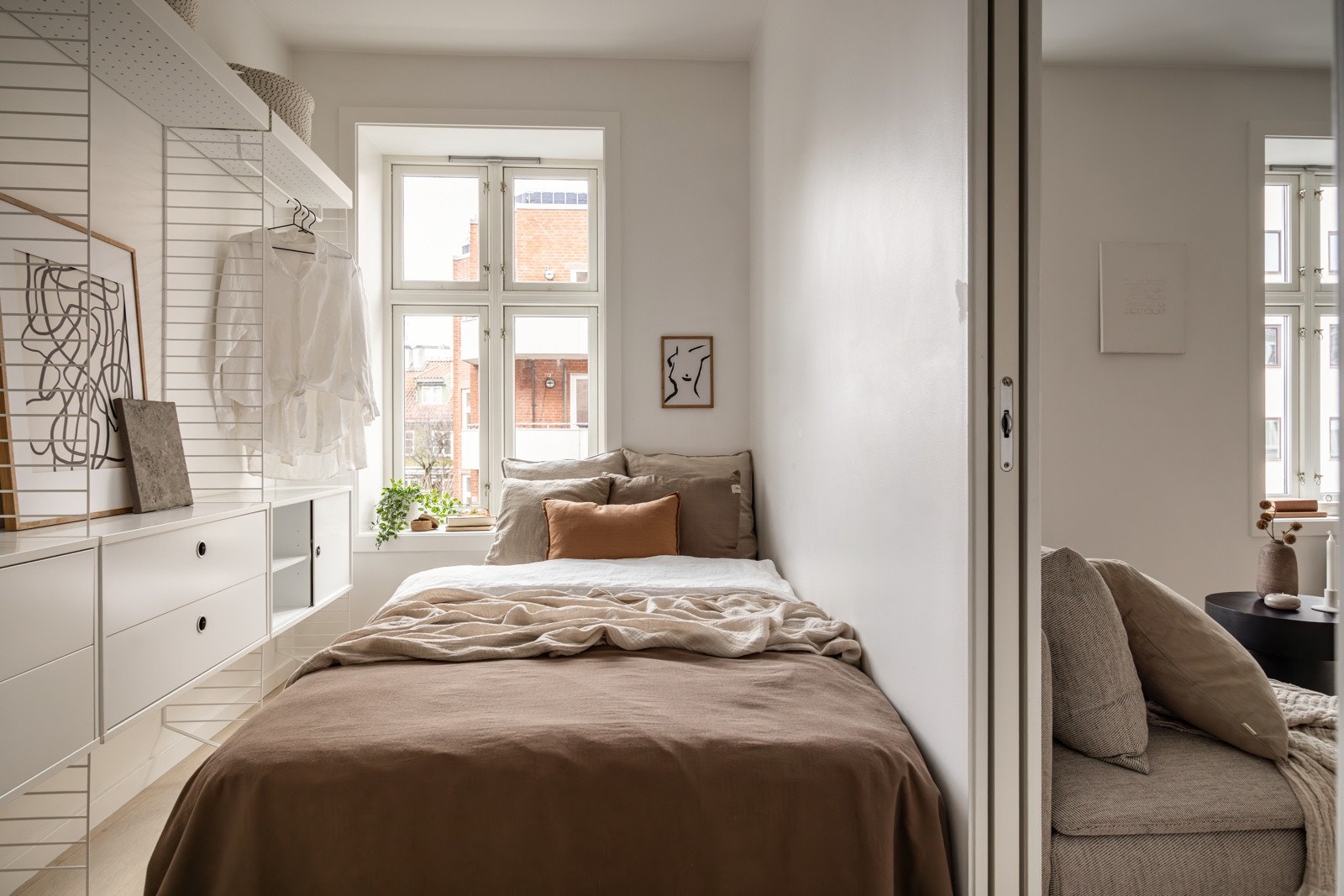 Soverommet vender i likhet med stuen mot trafikkstille sidegate. Galleribilde