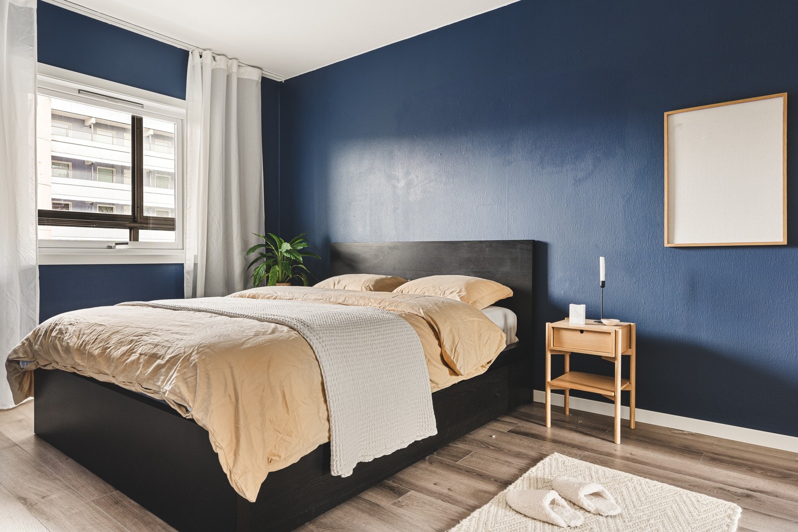 Hovedsoverommet måler 13,3 kvm og kan enkelt innredes med dobbeltseng og nattbord. Galleribilde